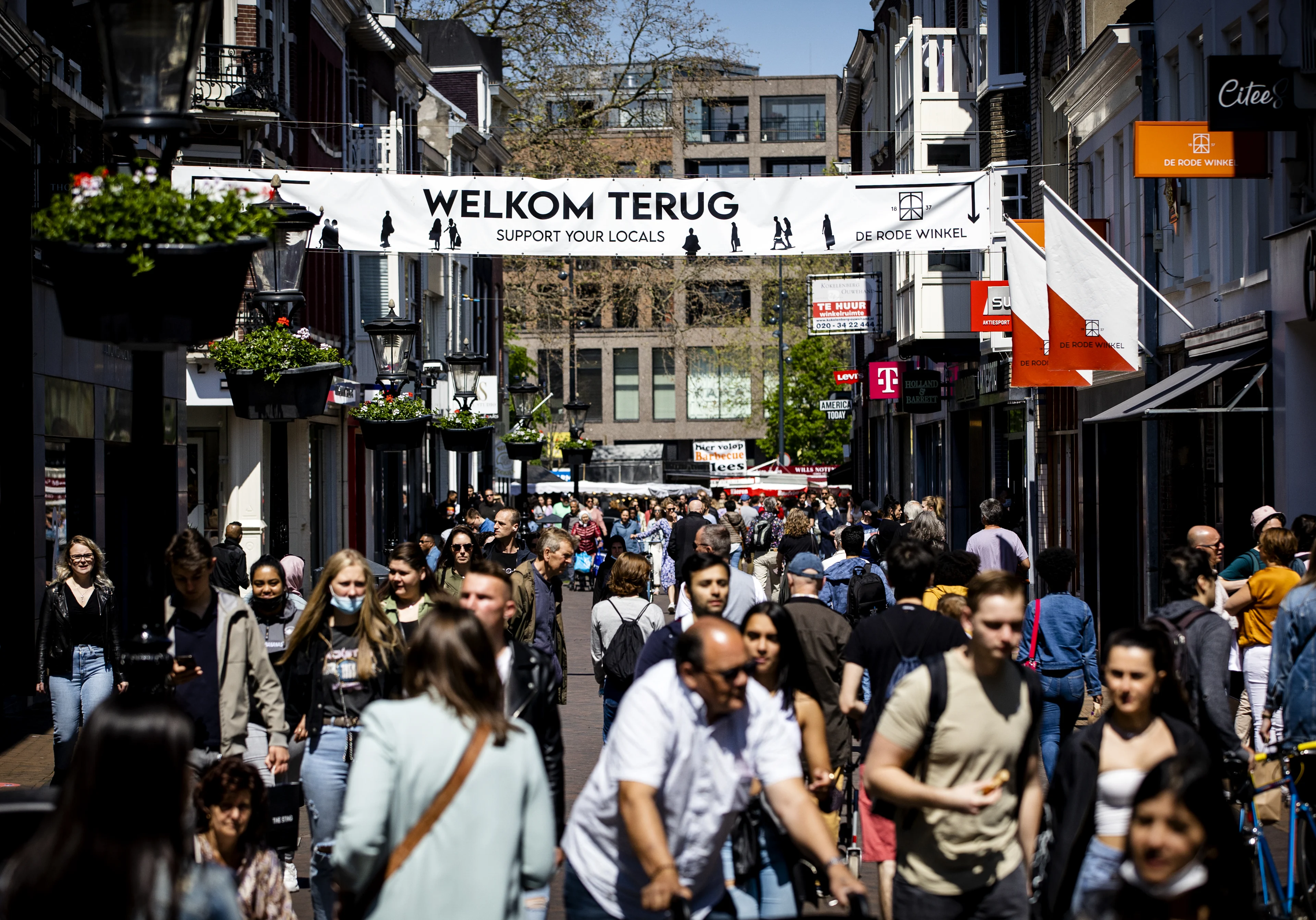 Winkelstraten dit voorjaar veel drukker dan voorgaande jaren