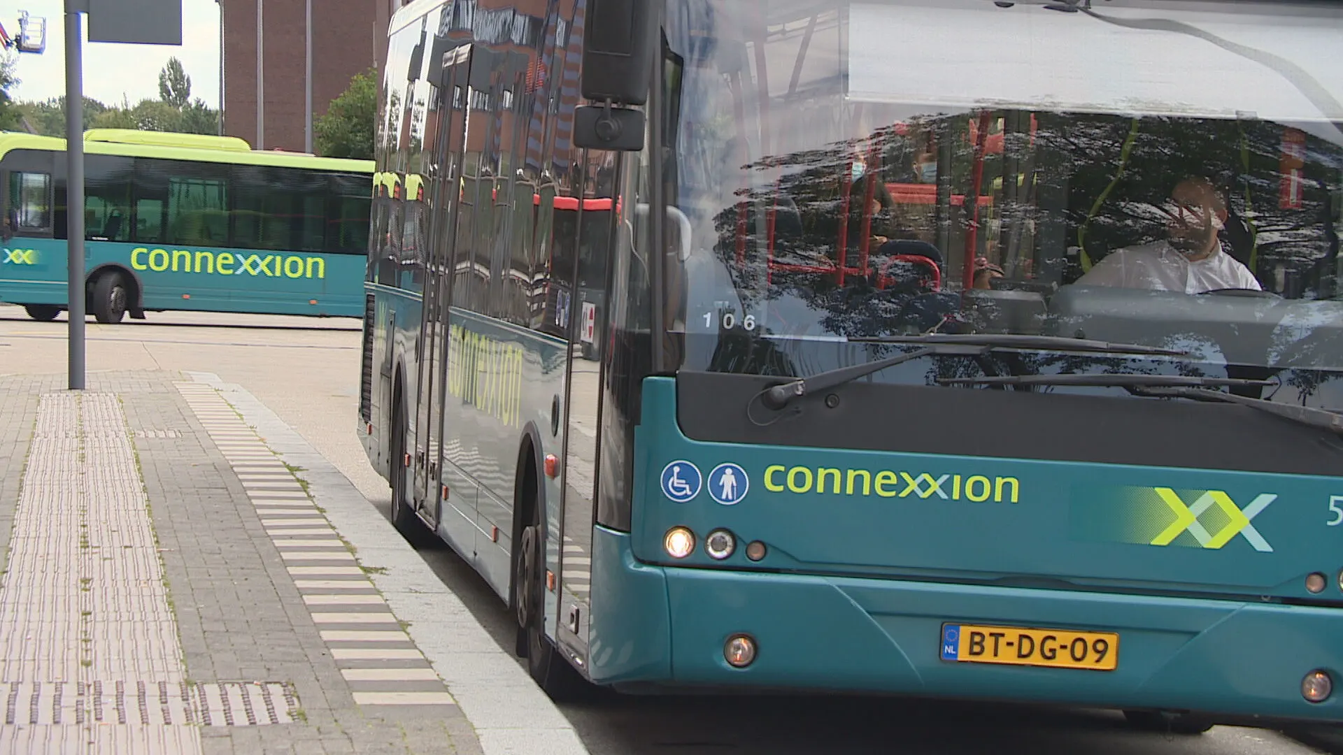 'Voorkom grote problemen in het ov en geef personeel voorrang bij coronatest'