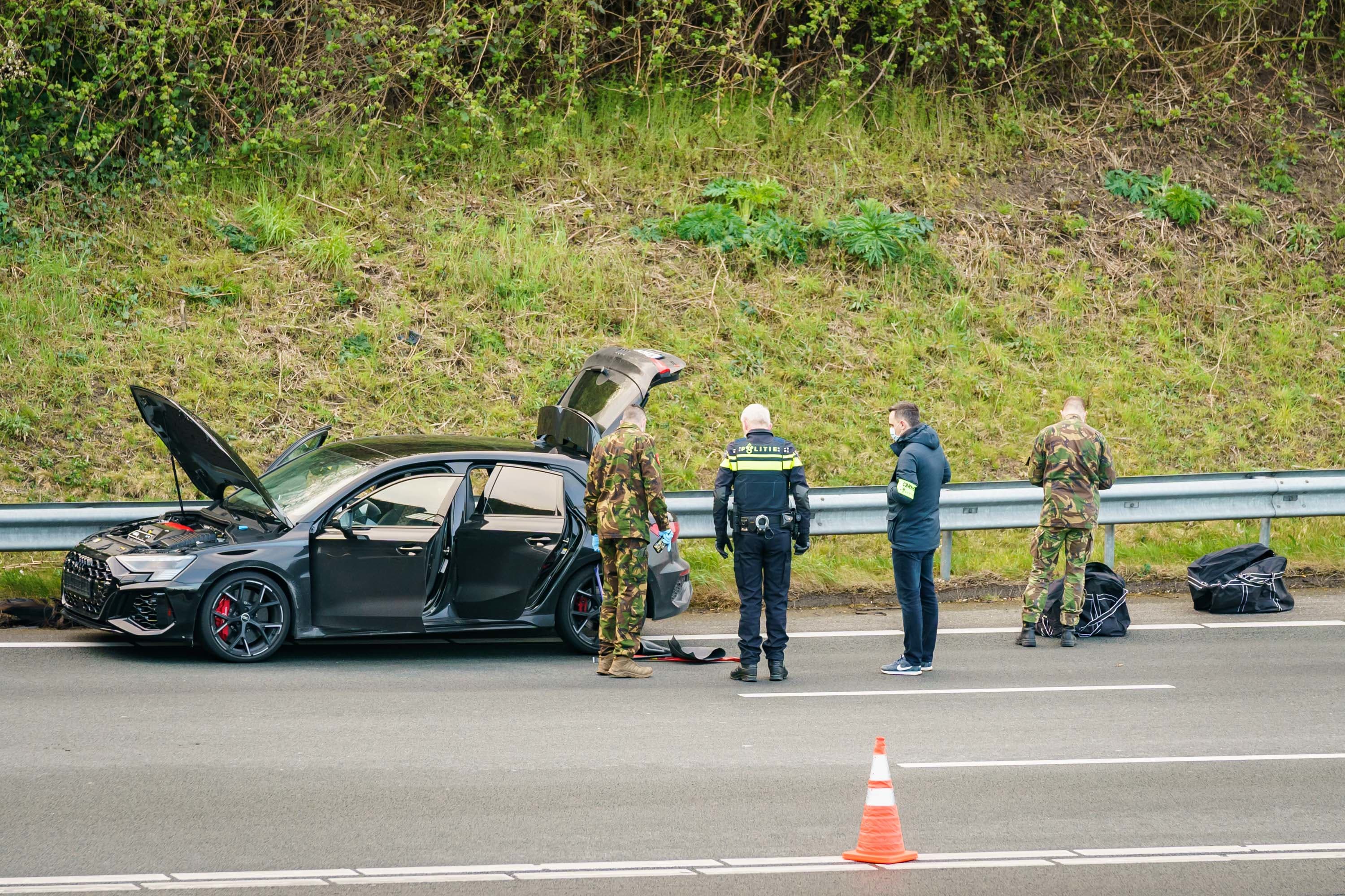 Explosieven gevonden in auto tijdens grote politieactie op A27 bij Utrecht