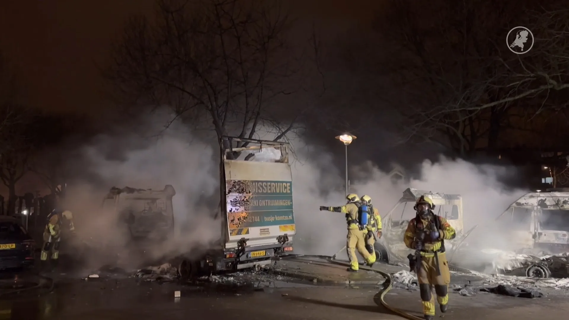 Af en aan: Utrechts bergingsbedrijf krijgt ene na andere uitgebrande auto binnen