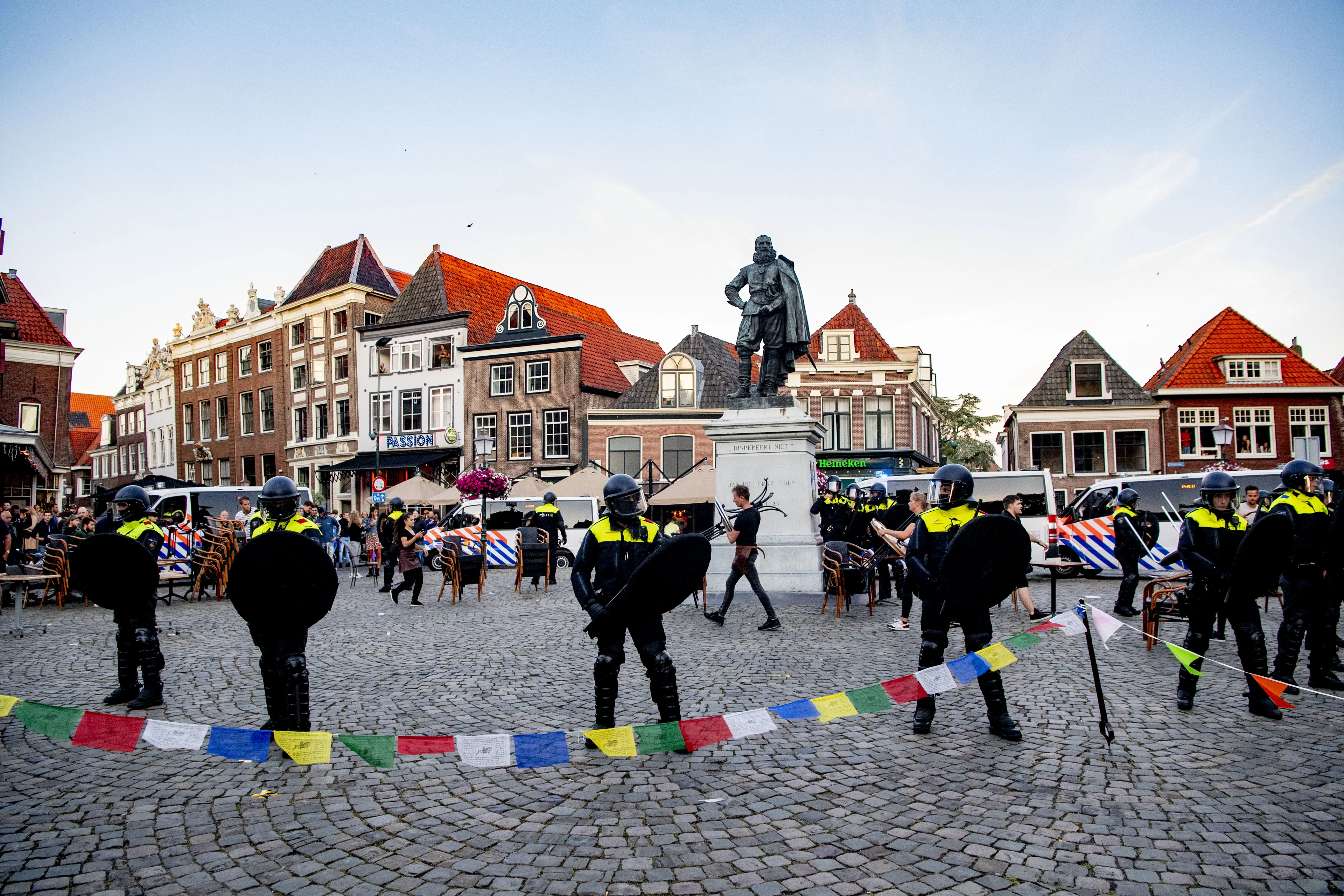 Rik (28) wil raadgevend referendum over omstreden standbeeld JP Coen in Hoorn