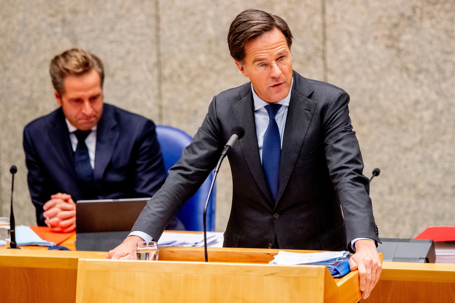 Centrale vraag tijdens persconferentie: wanneer worden er maatregelen verlicht?