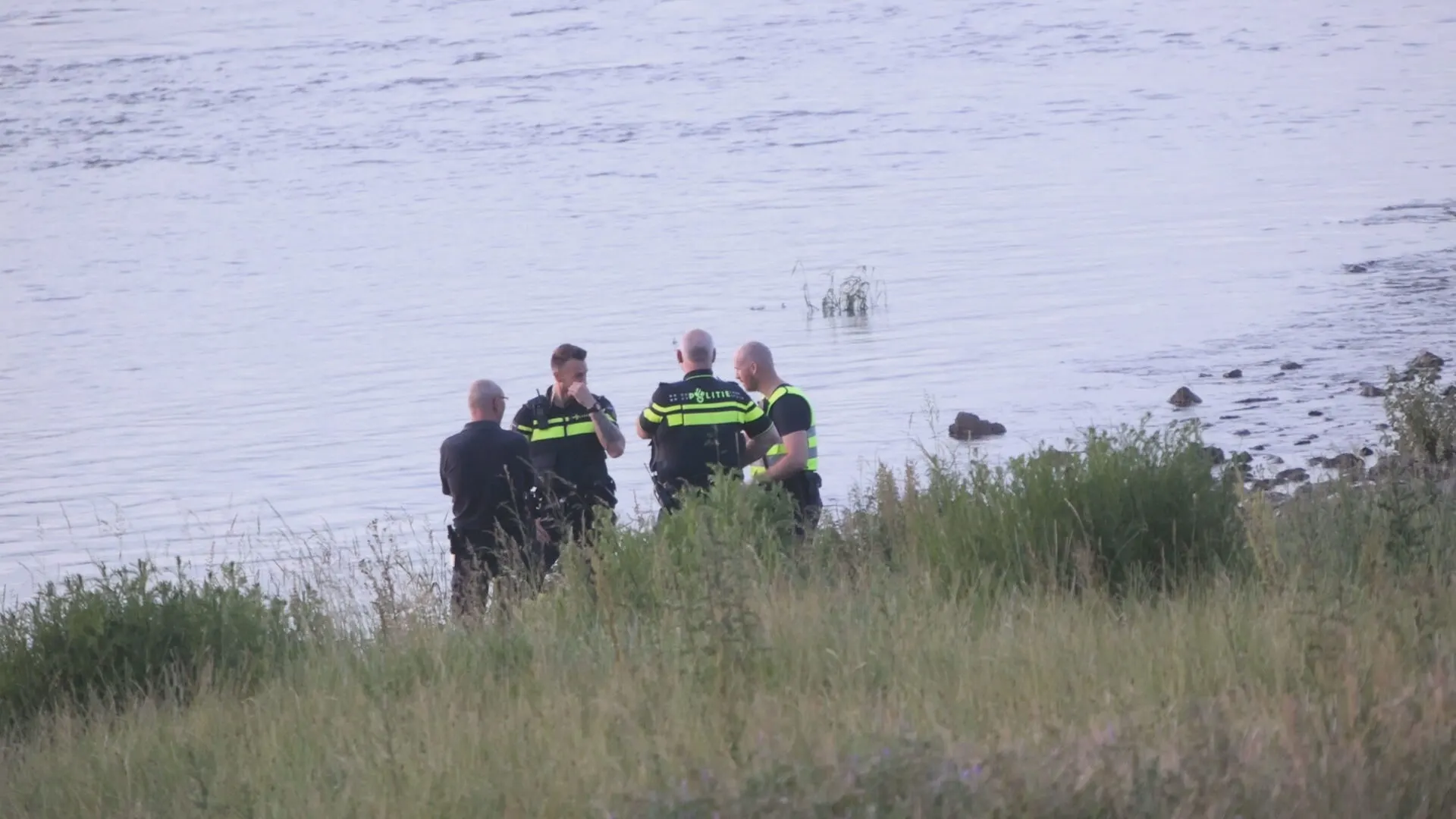 Omschrijvingen lichamen in Waal komen overeen met Duitse meisjes