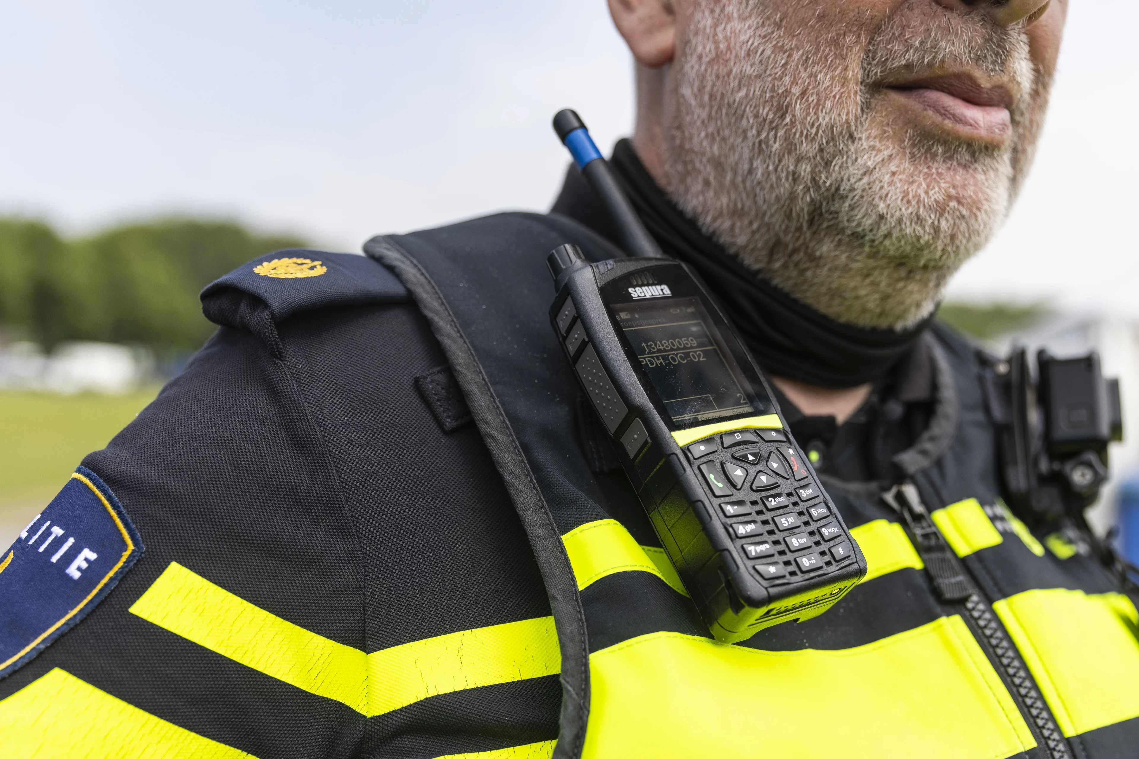 'Hulpdiensten nog jaren vast aan storingsgevoelig C2000-systeem'