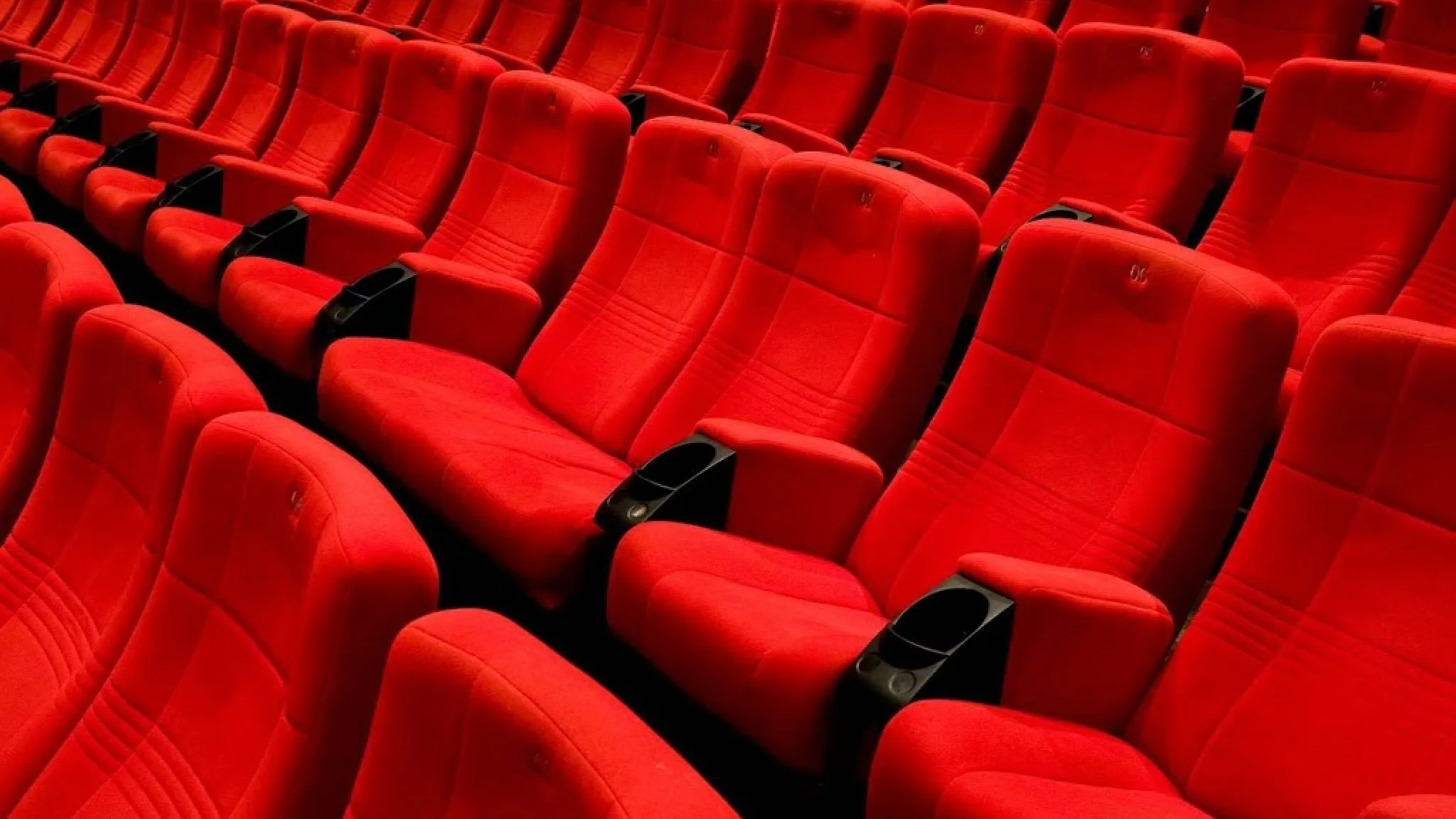 Eerste bioscoop valt om door coronamaatregelen, meer filmhuizen op randje van afgrond