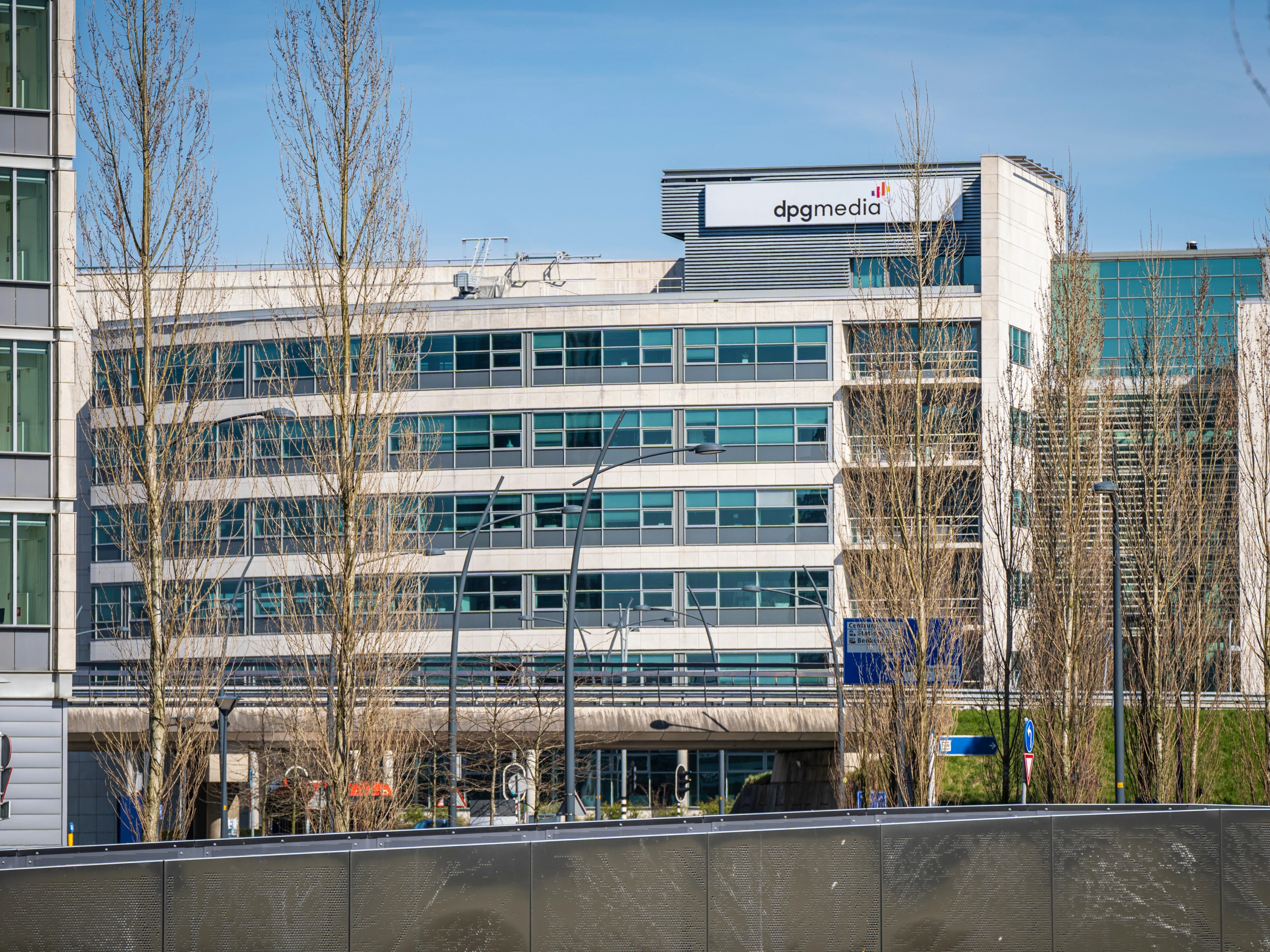 'Kantoren DPG in Nederland en België extra beveiligd'