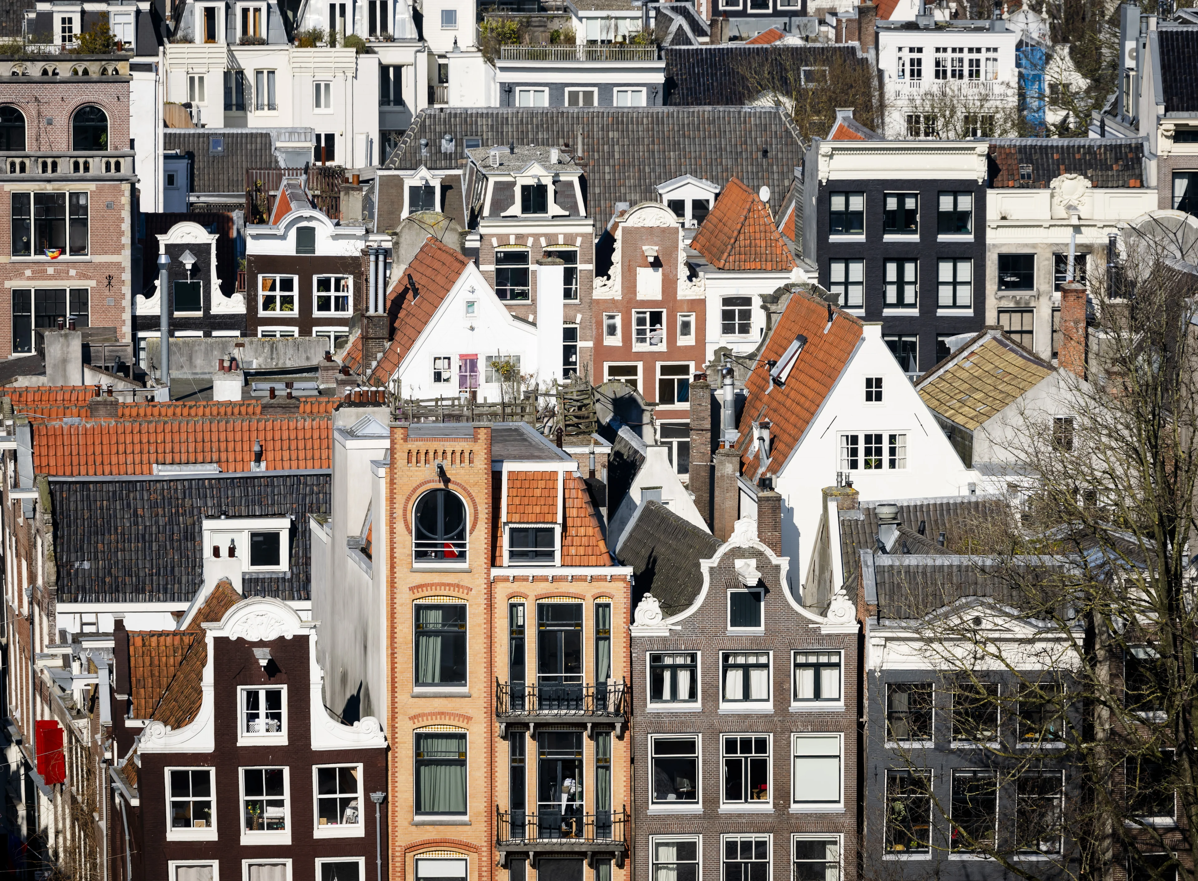 Amsterdammers met bijstand mogen nu bijverdienen met kamerverhuur