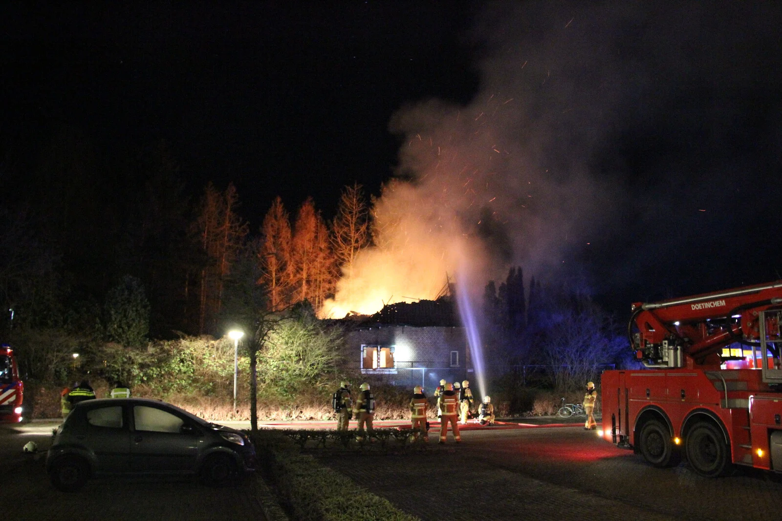 Mogelijk lichaam onder puin van afgebrand pand in Doetinchem
