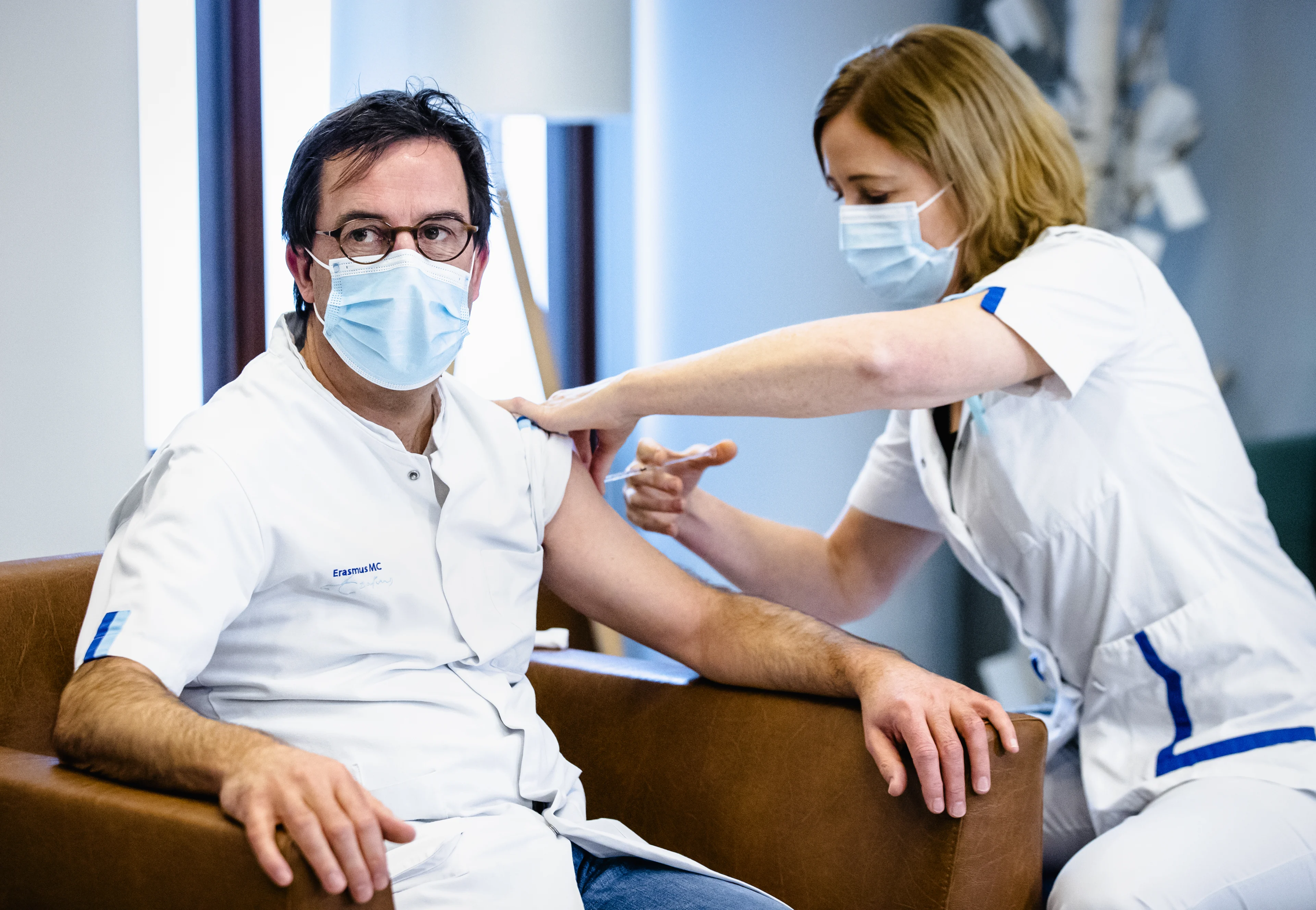 Gommers is tegen mogelijk 2G-beleid in Nederland: 'Als dokter voelt dit niet goed'