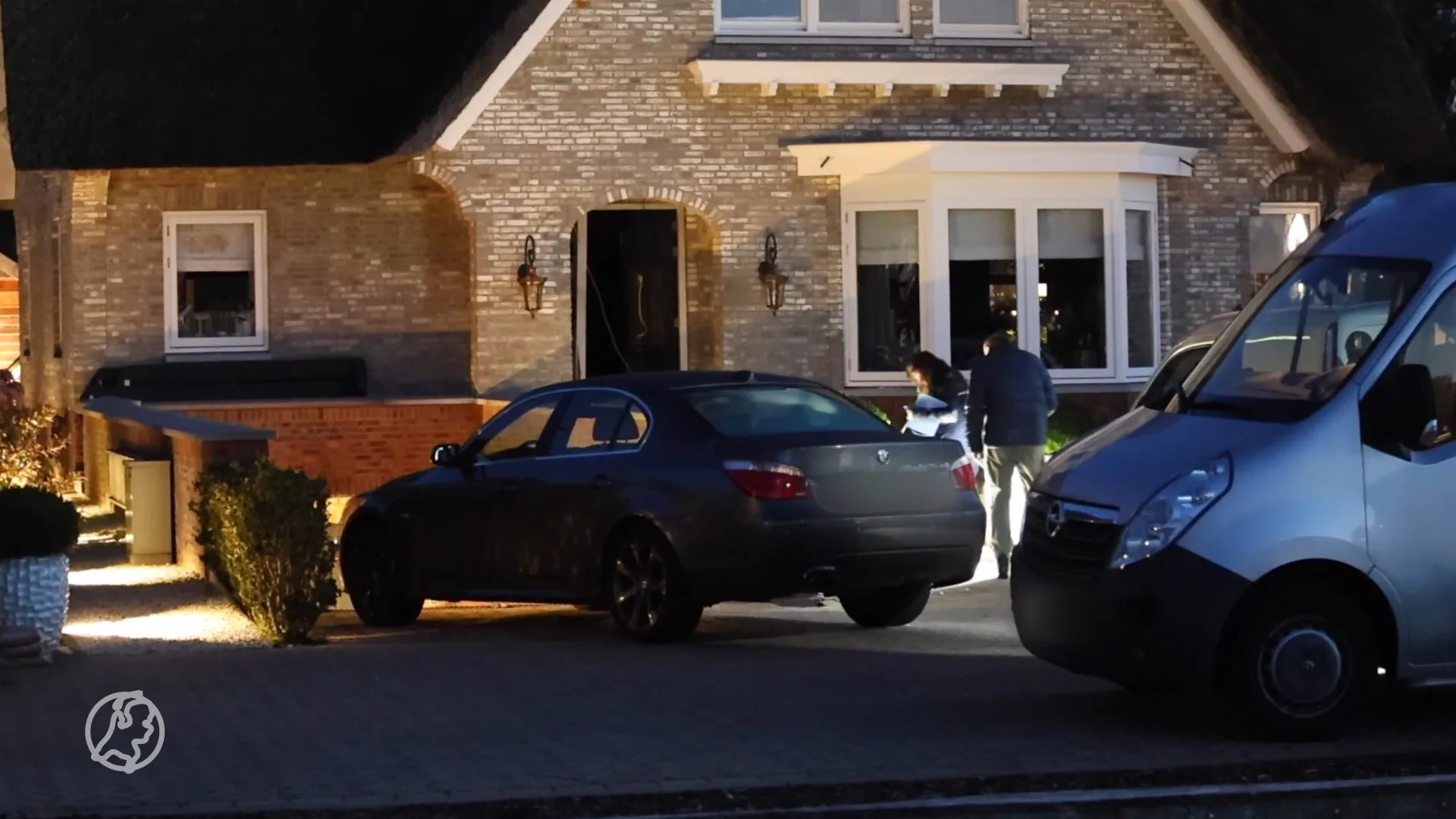 Explosie bij woning Rijnsaterwoude, politie zoekt naar dader