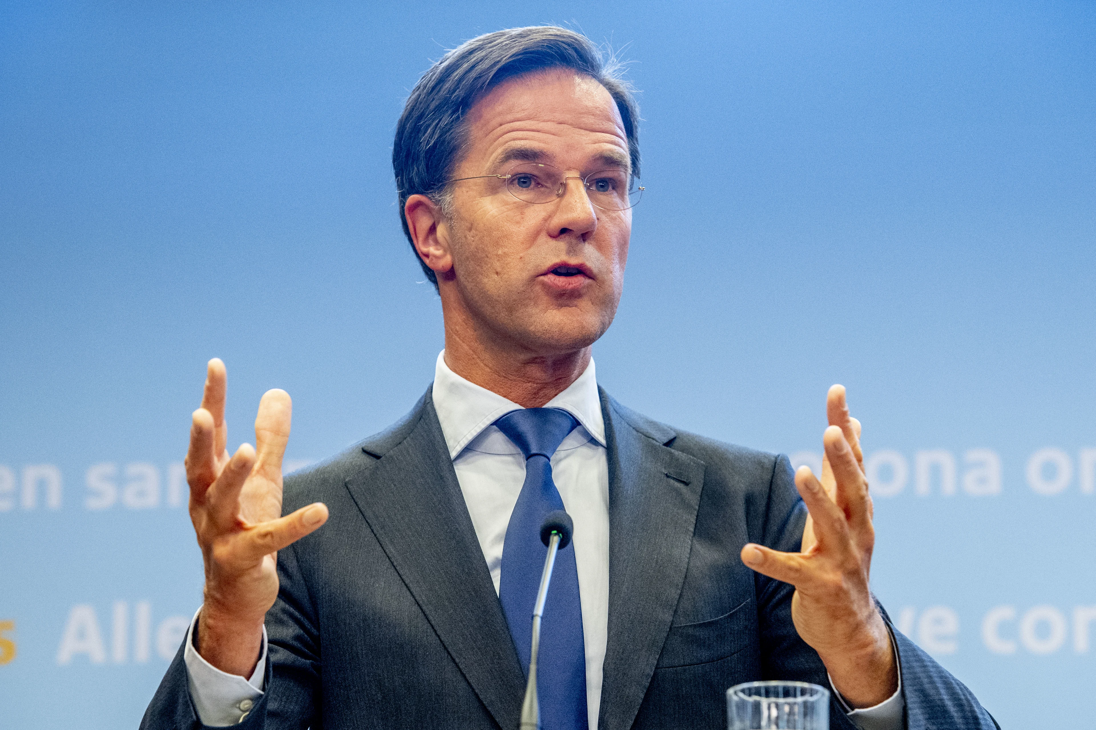 Rutte geeft persconferentie na extra ministerraad over corona