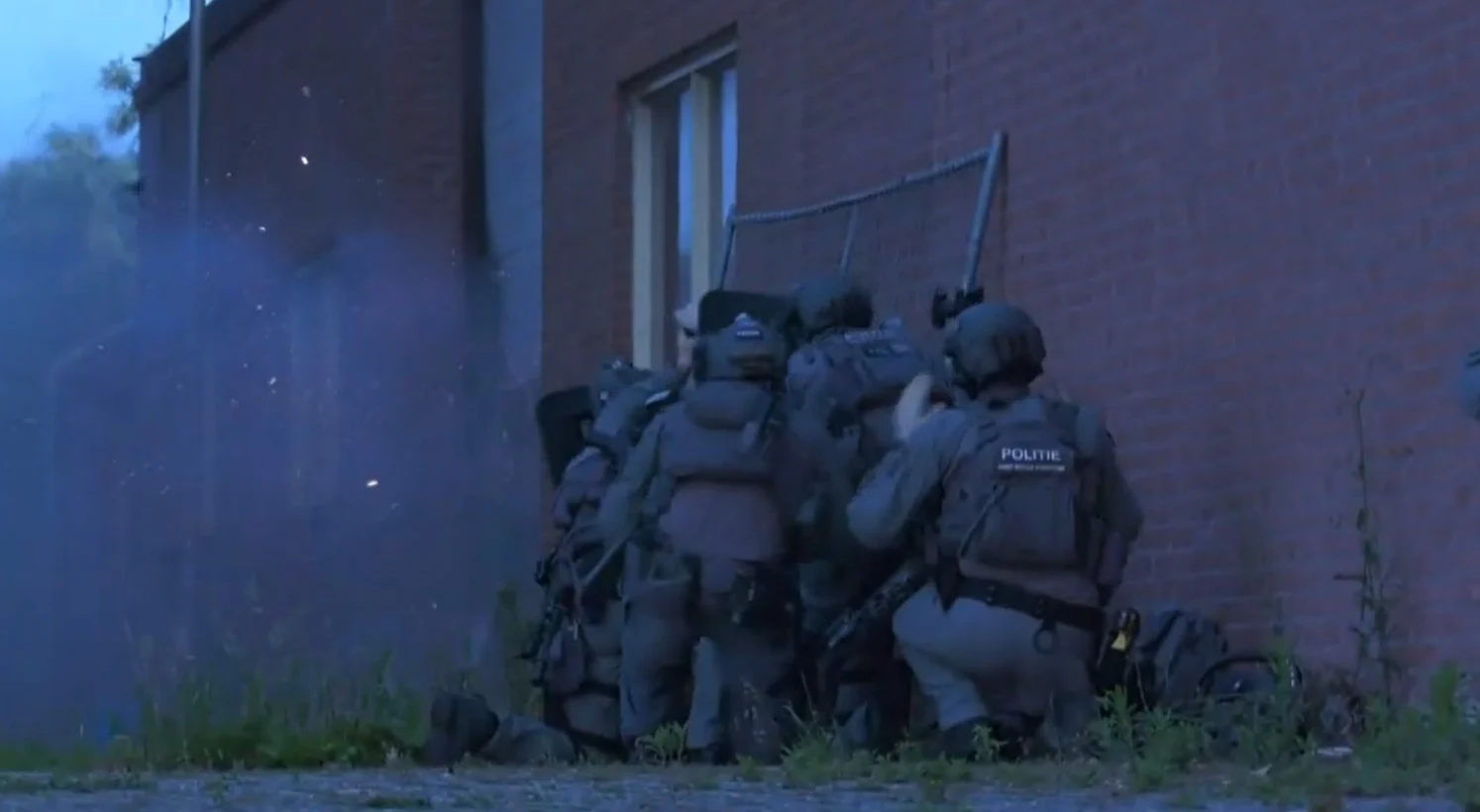 Undercoveragenten dreigen onderzoeken stil te leggen: 'Ons werk is letterlijk van levensbelang'