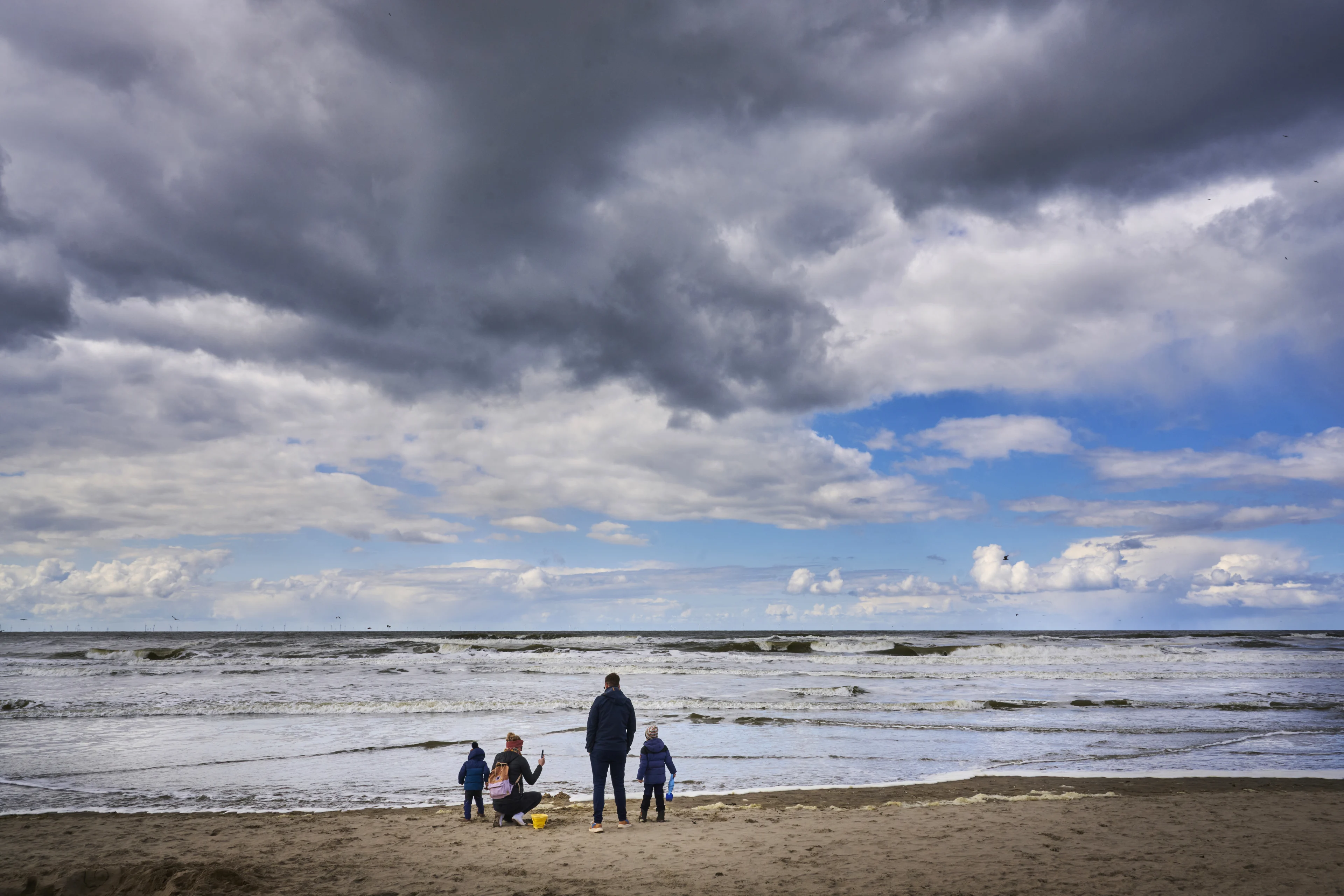 Van code geel tot lekker wandelweer: zon, wolken en stevige wind