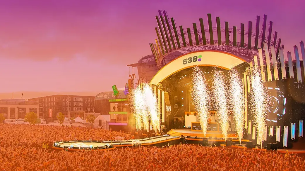 Met 10.000 mensen Koningsdag vieren? 538 Oranjedag wordt grootste fieldlab-event tot nu toe