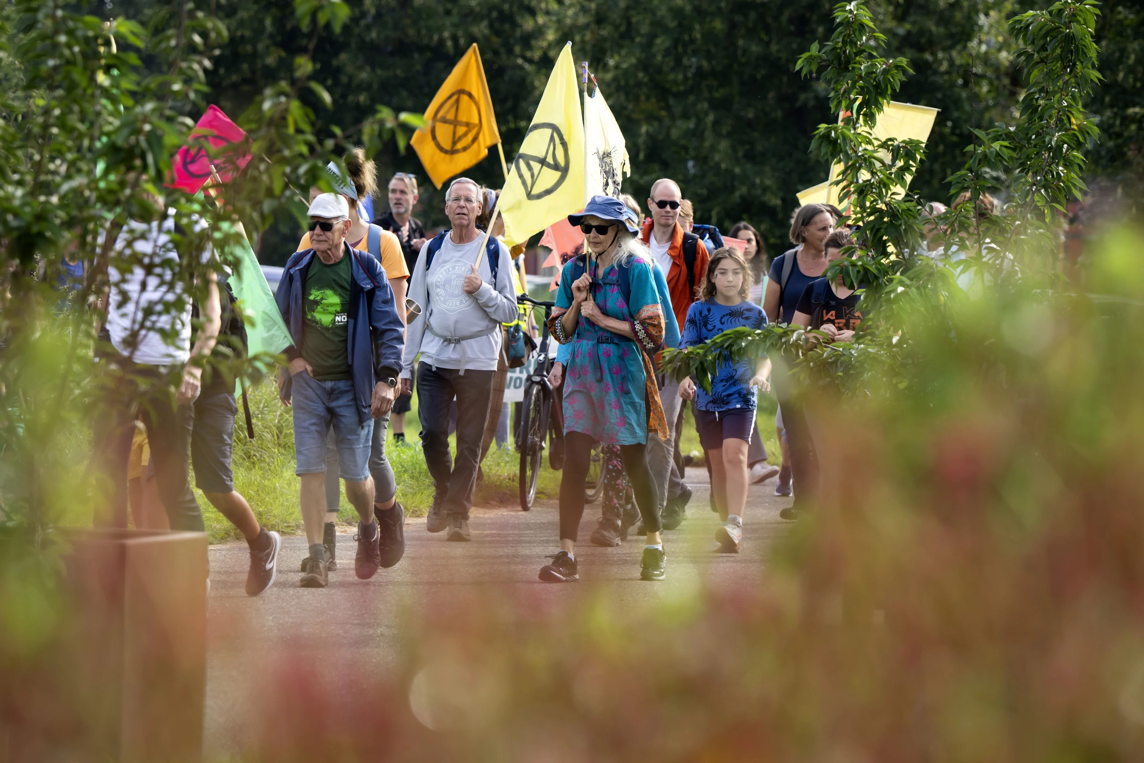 Eerste dag van A12-Mars begonnen, activisten lopen vanuit drie steden naar Den Haag