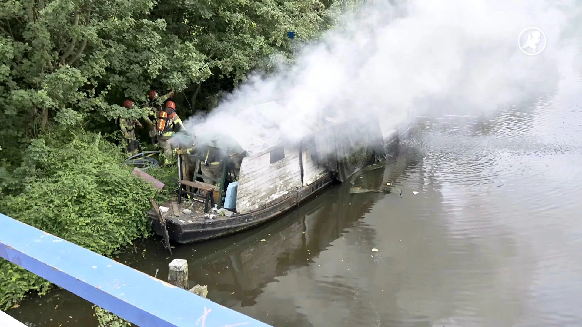 Persoon om het leven gekomen door brand op woonboot Zaandam