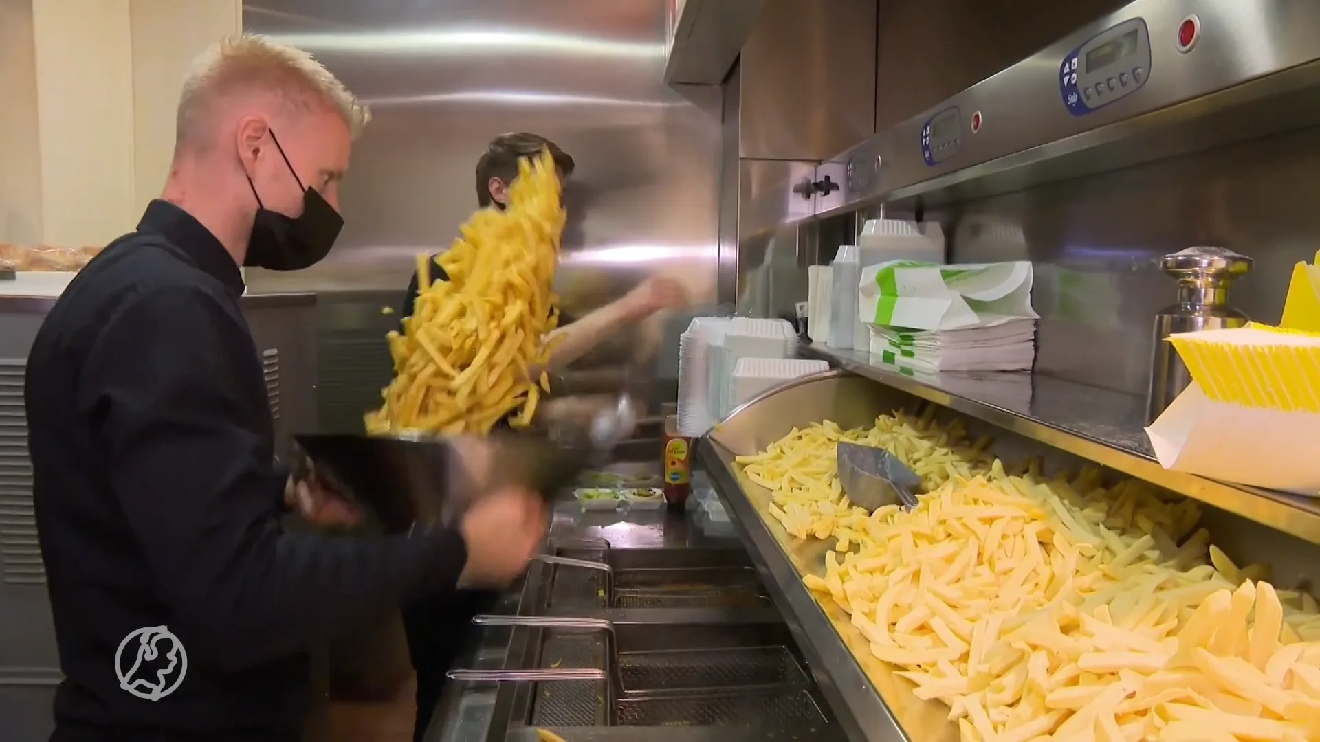 Bezorgrestaurants klaar voor grote drukte: 'Tientallen extra bestellingen per avond'