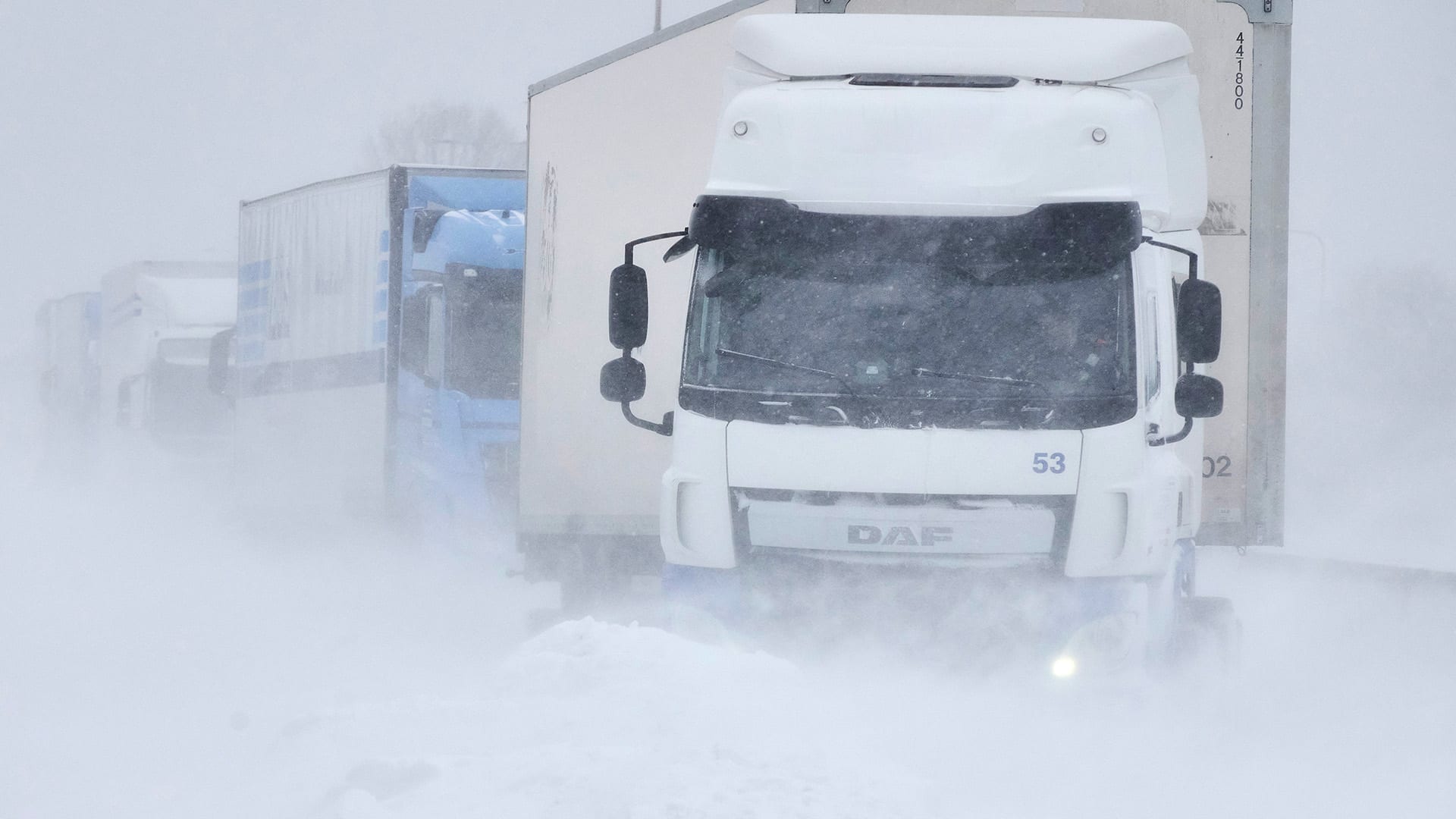 Vrachtwagenchauffeur onder schot bedreigd om uit te stappen