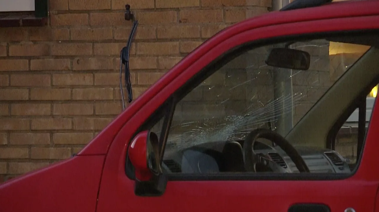 Opnieuw raak in Meerssen: vrachtvliegtuig vliegt pannen van het dak