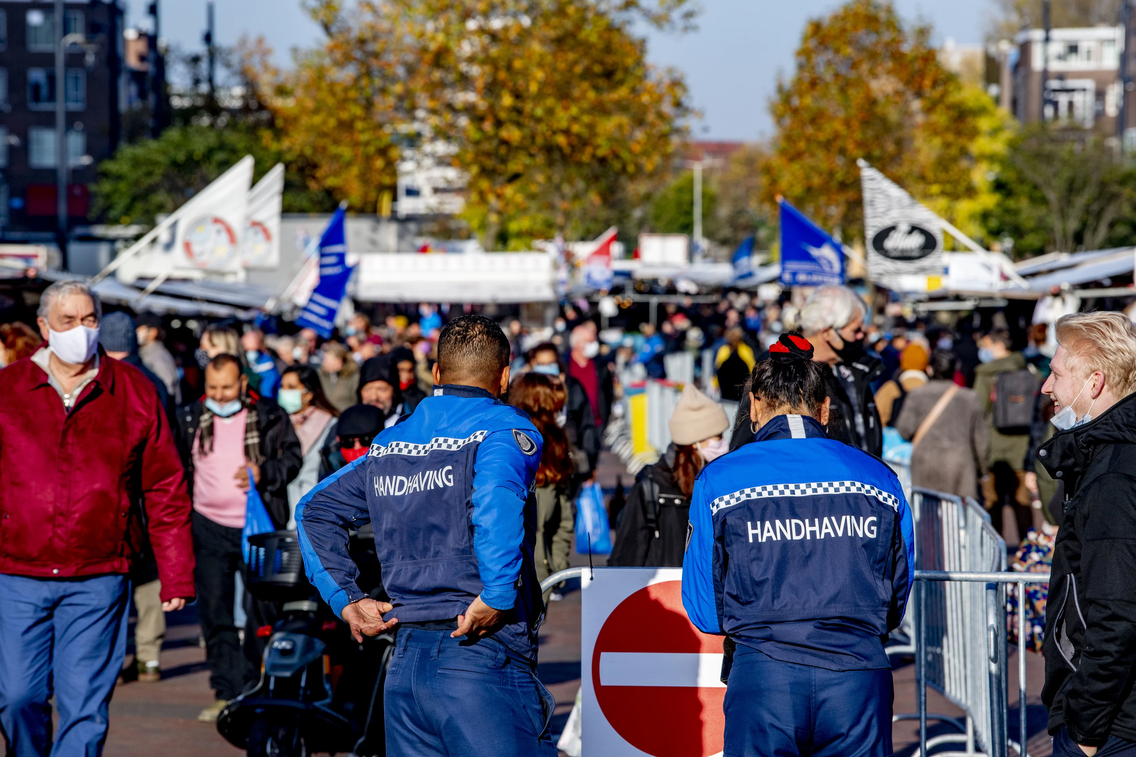 Aantal uitgedeelde coronaboetes afgelopen weken fors toegenomen