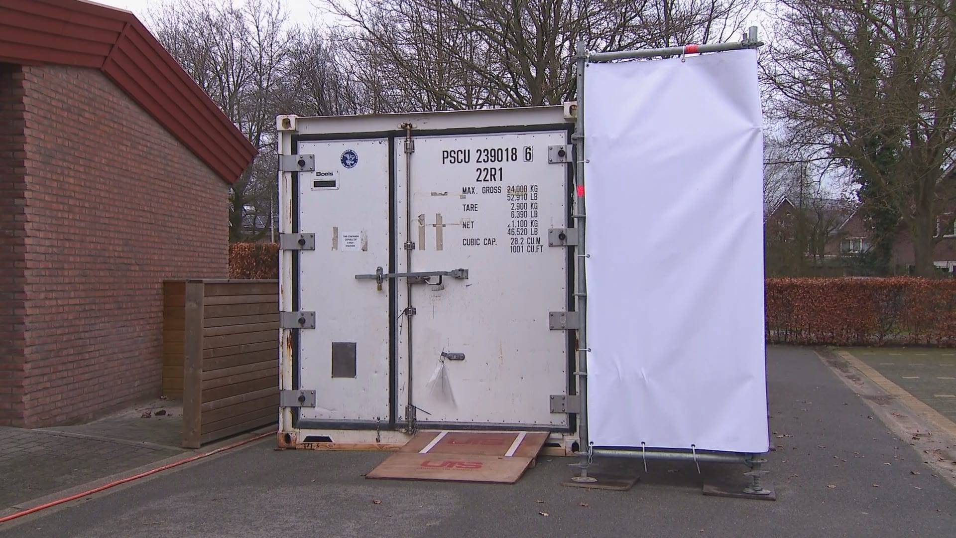 Uitvaartorganisatie draait overuren vanwege hoge aantal doden: extra koelcontainers voor lichamen