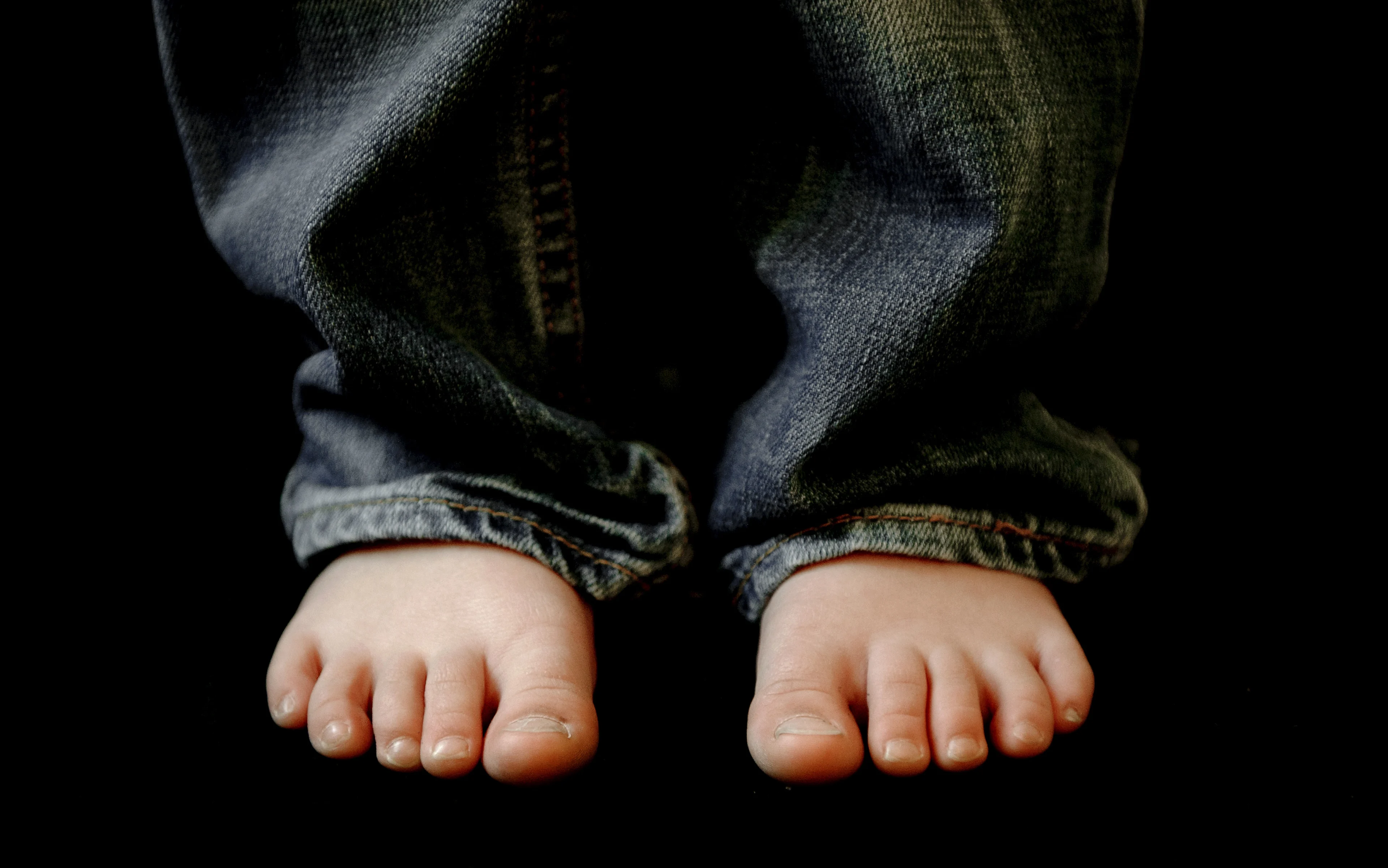 Peuter (3) ontsnapt uit dagopvang in Weert, wordt gevonden langs drukke weg