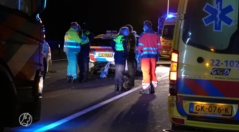 Politie bewijst laatste eer aan omgekomen agent Jeroen Leuwerink