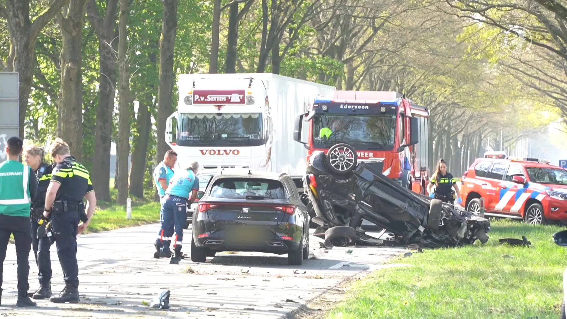 Zwaargewonde bij ernstig ongeval op N224, auto slaat over de kop