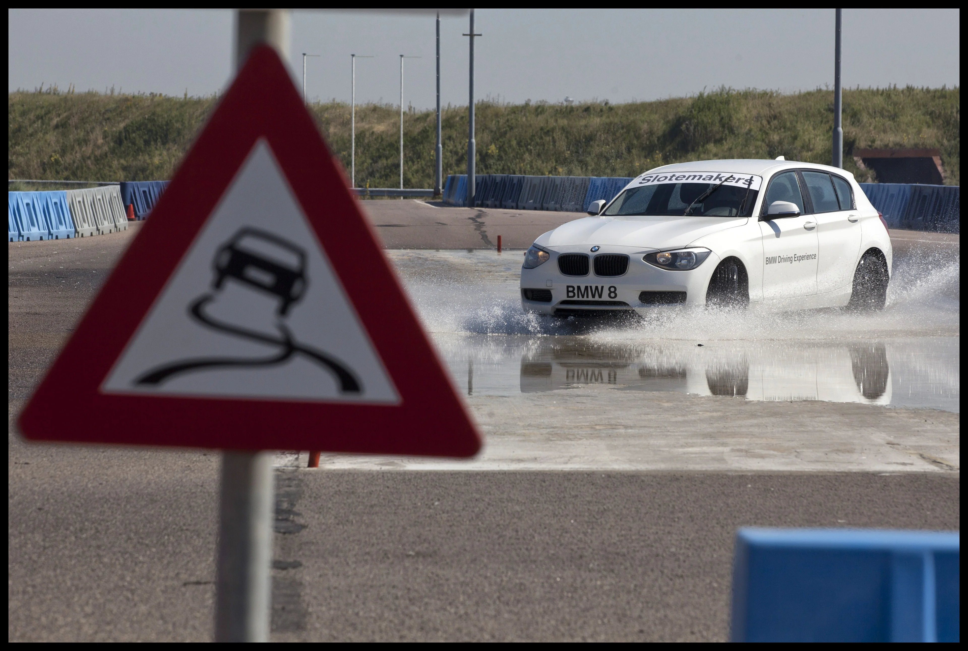Drukte bij slipcursussen: 'Oefenen voor gladheid is essentieel'