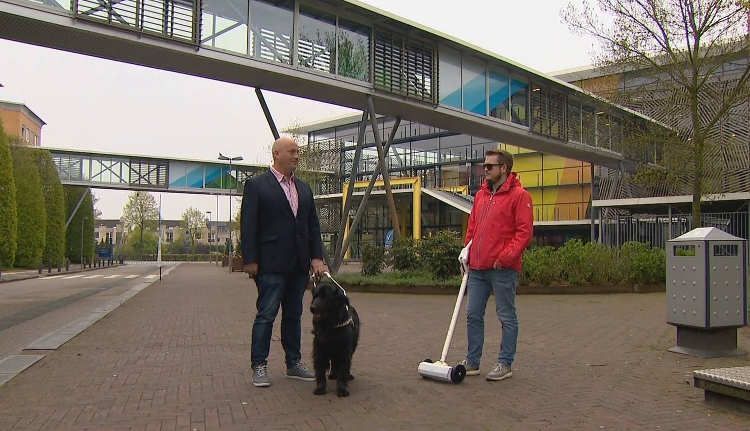 Michiel kan na nieuwe oogoperatie weer zien: 'Arts moest enthousiasme verbergen'