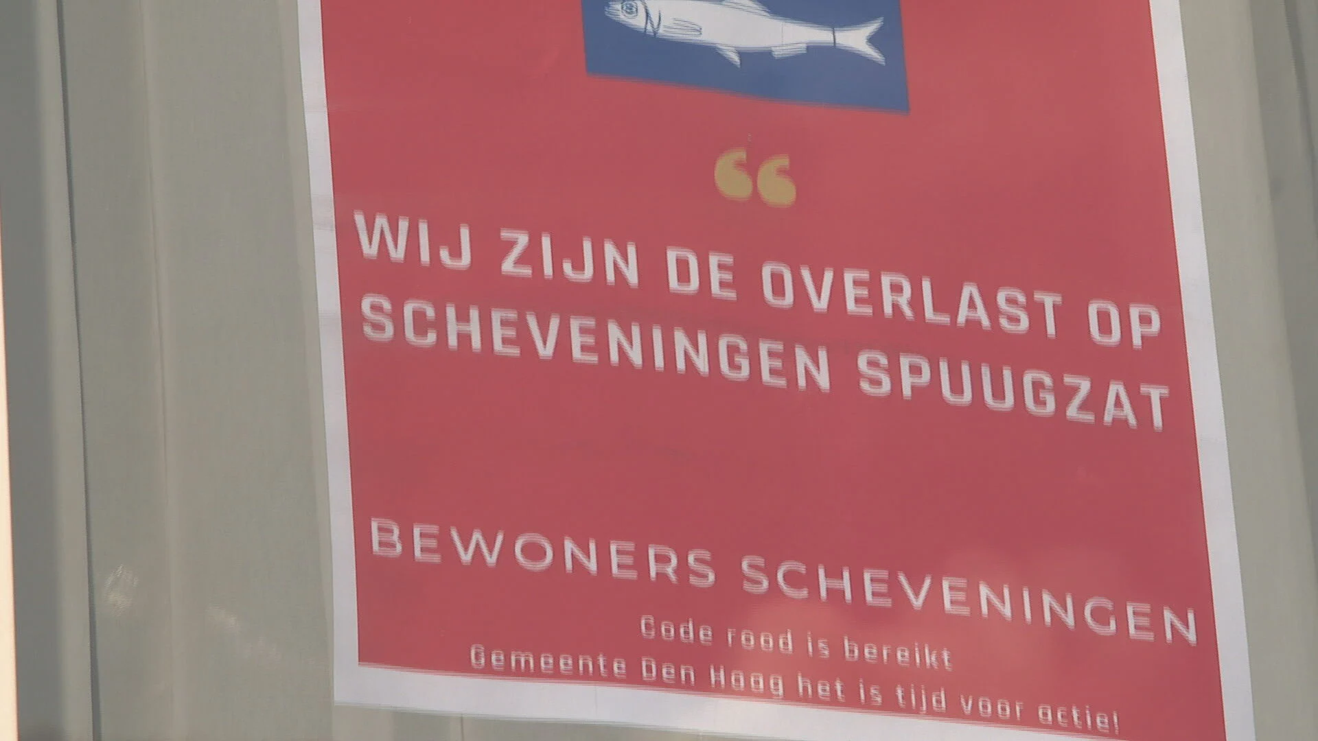 Inwoners Scheveningen zijn overlast 'spuugzat' en starten speciale posteractie