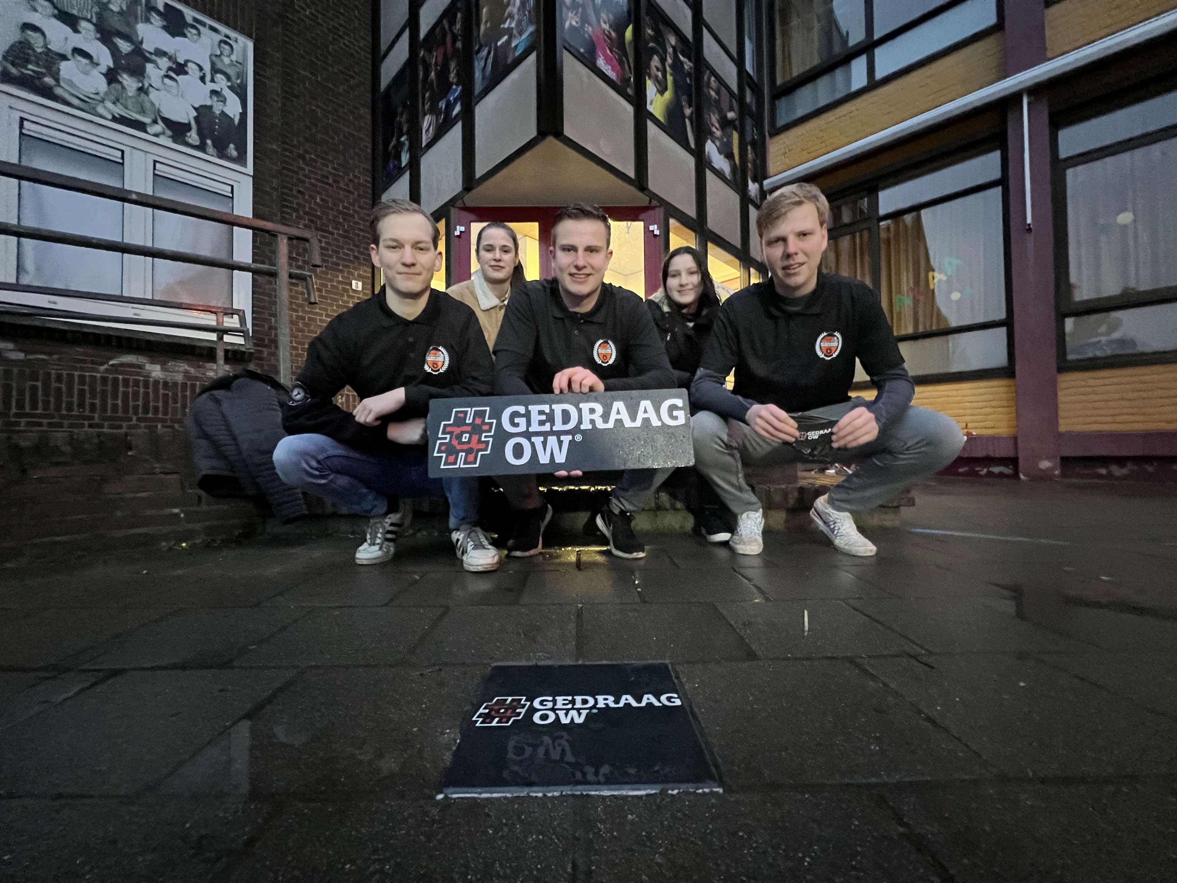 Vrienden doodgestoken Guus strijden tegen zinloos geweld: 'Gedraag ow'