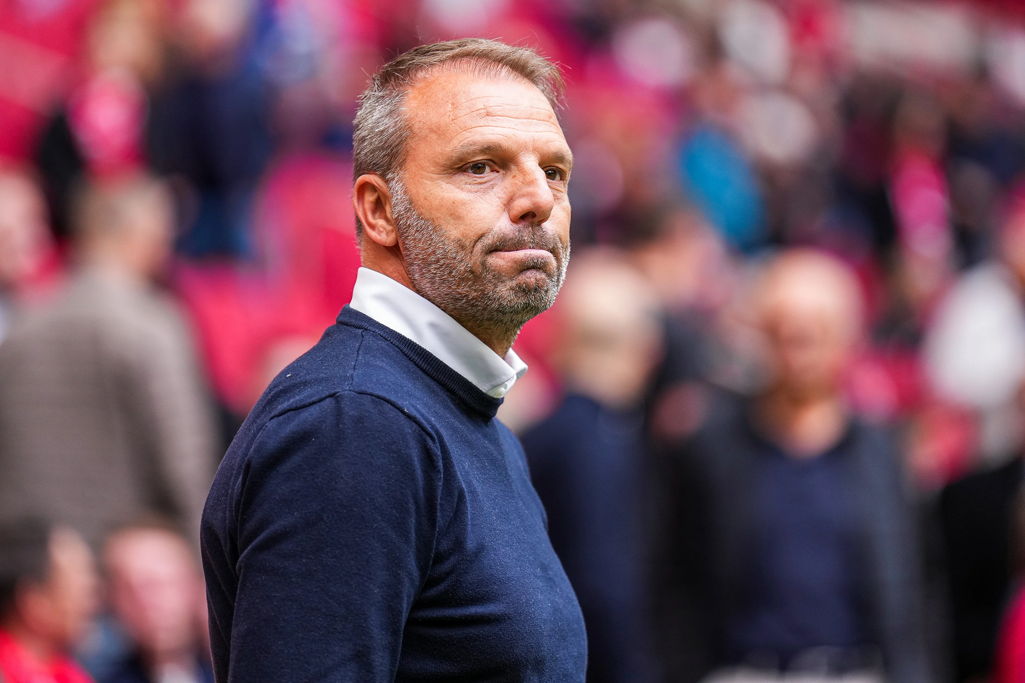 Ajax ontslaat trainer Maurice Steijn in dramatisch slecht seizoen