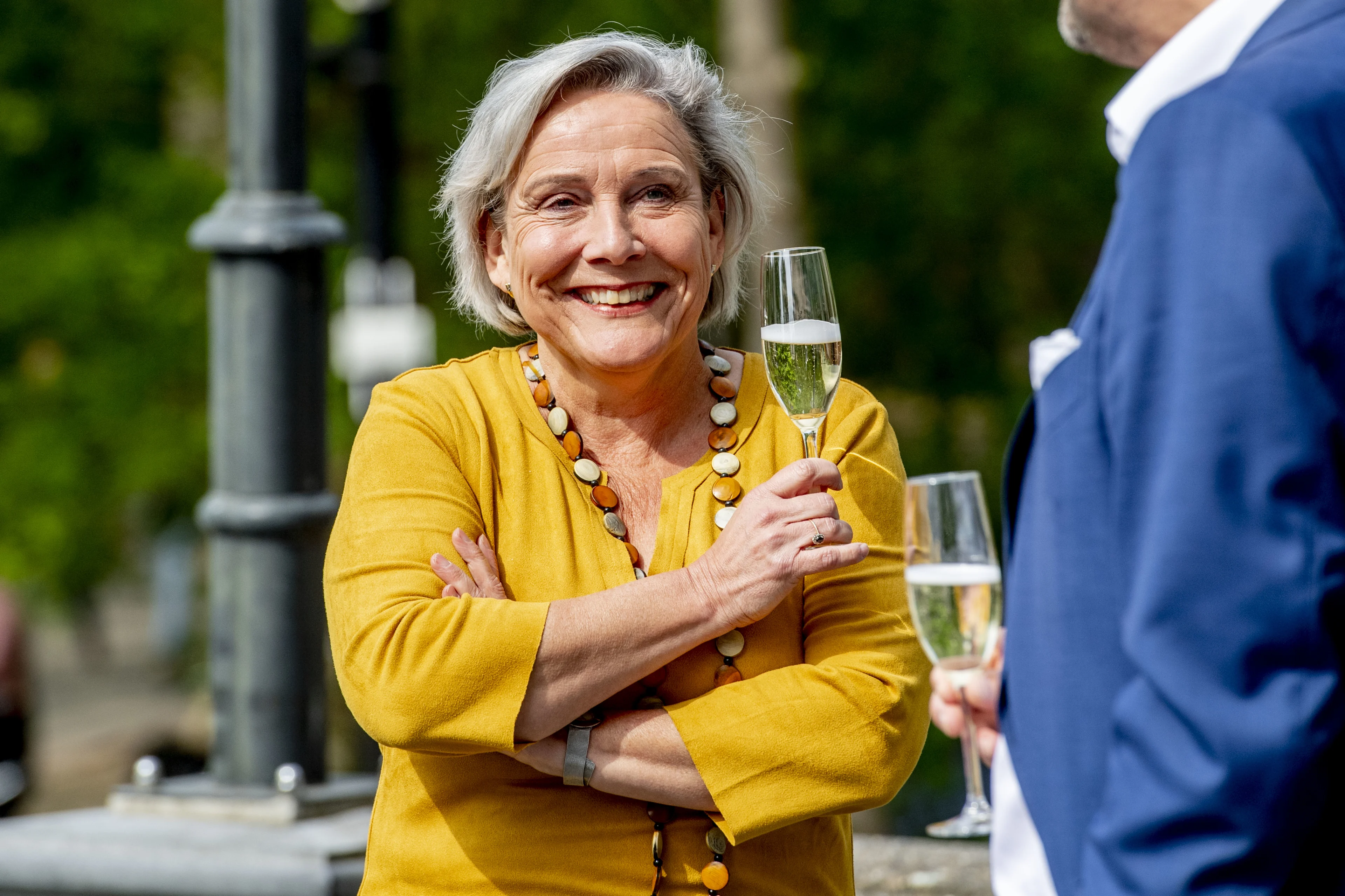 Almere krijgt ex-minister Bijleveld als waarnemend burgemeester