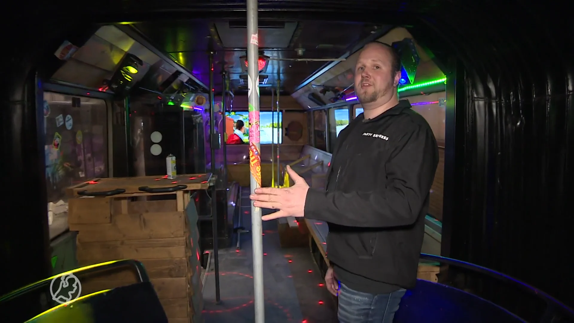 Jean-Paul kan niet wachten tot zijn partybus weer rijdt