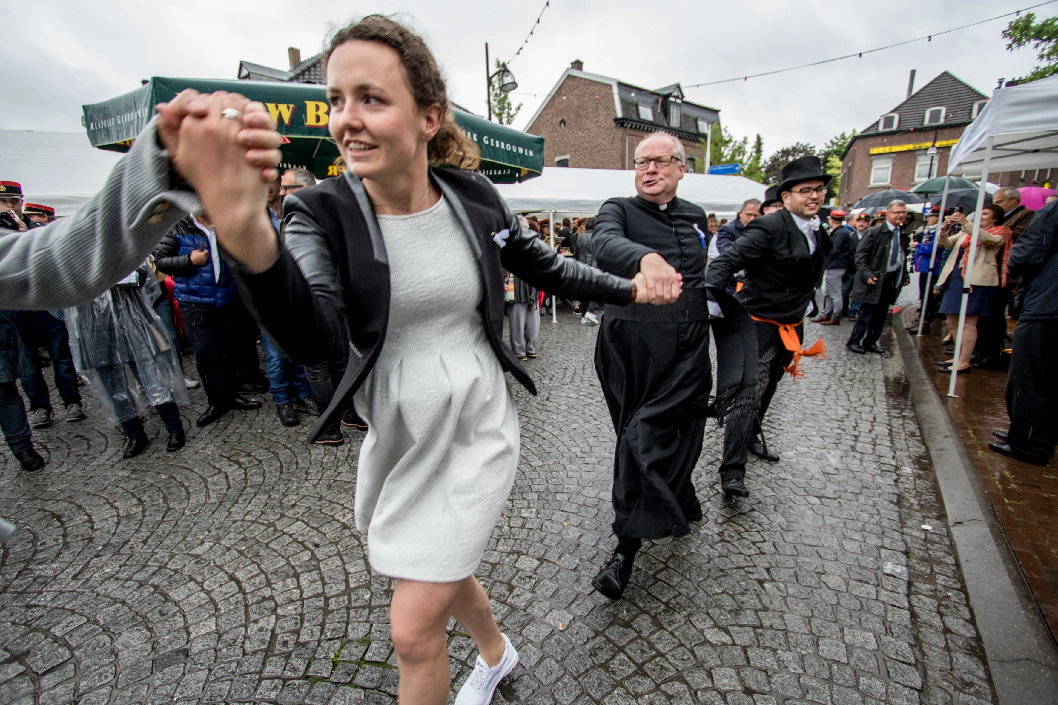 Limburgse Cramignon-dans en Nederlandse Thuisbevalcultuur nu immaterieel erfgoed