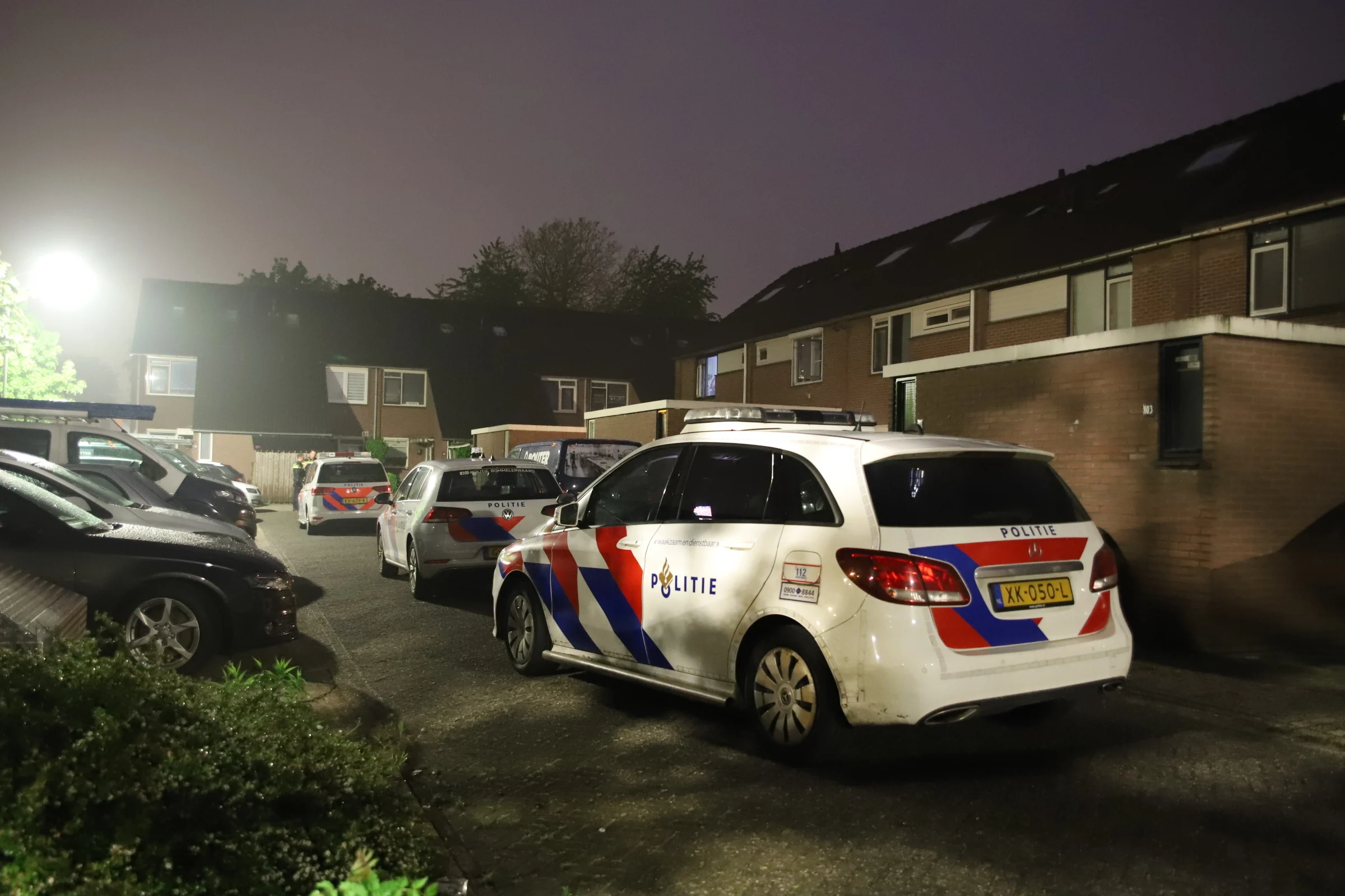Vier aanhoudingen om brandstichting bij woning Tiel, mogelijk link met grote afpersingszaak
