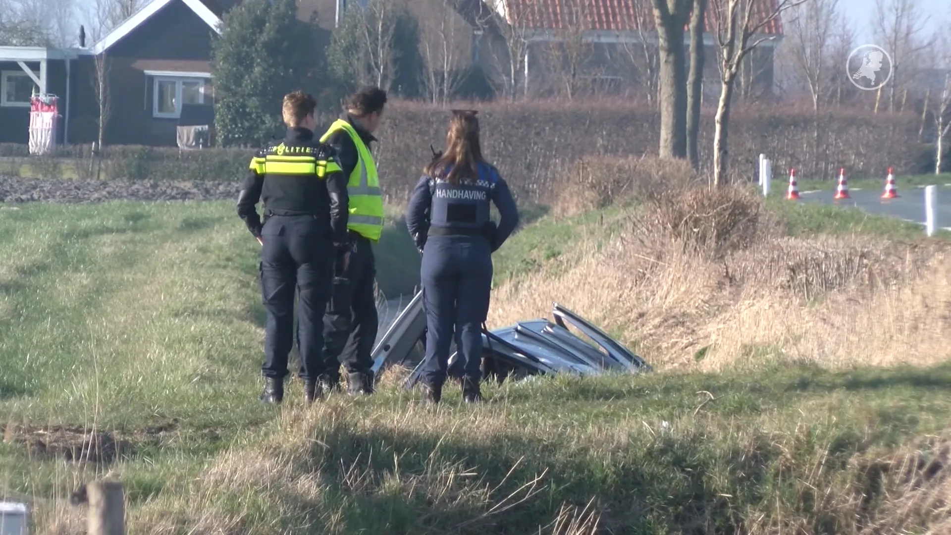 Man (36) overleden na harde crash tegen boom bij Kerkwerve