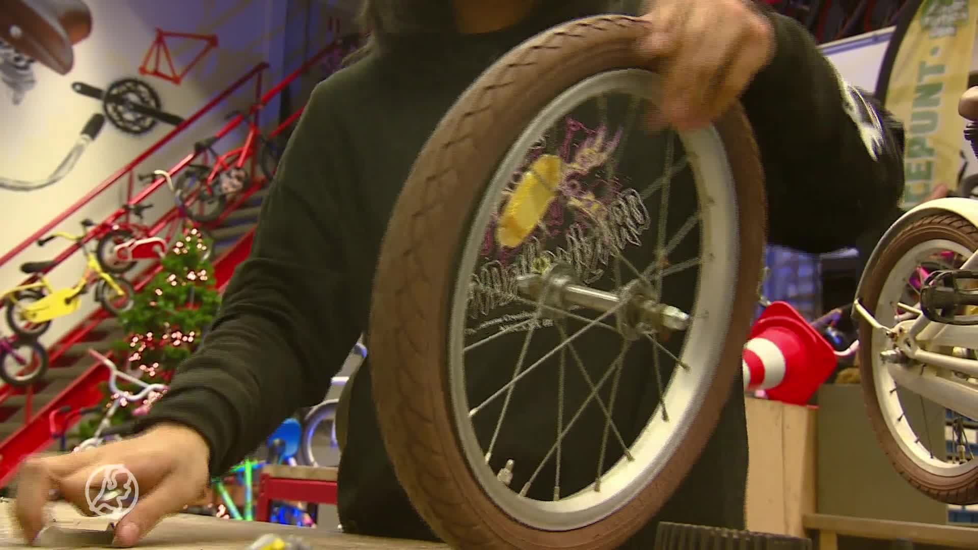 Haagse achterstandsjongeren maken succes van Kinderfietsenplan