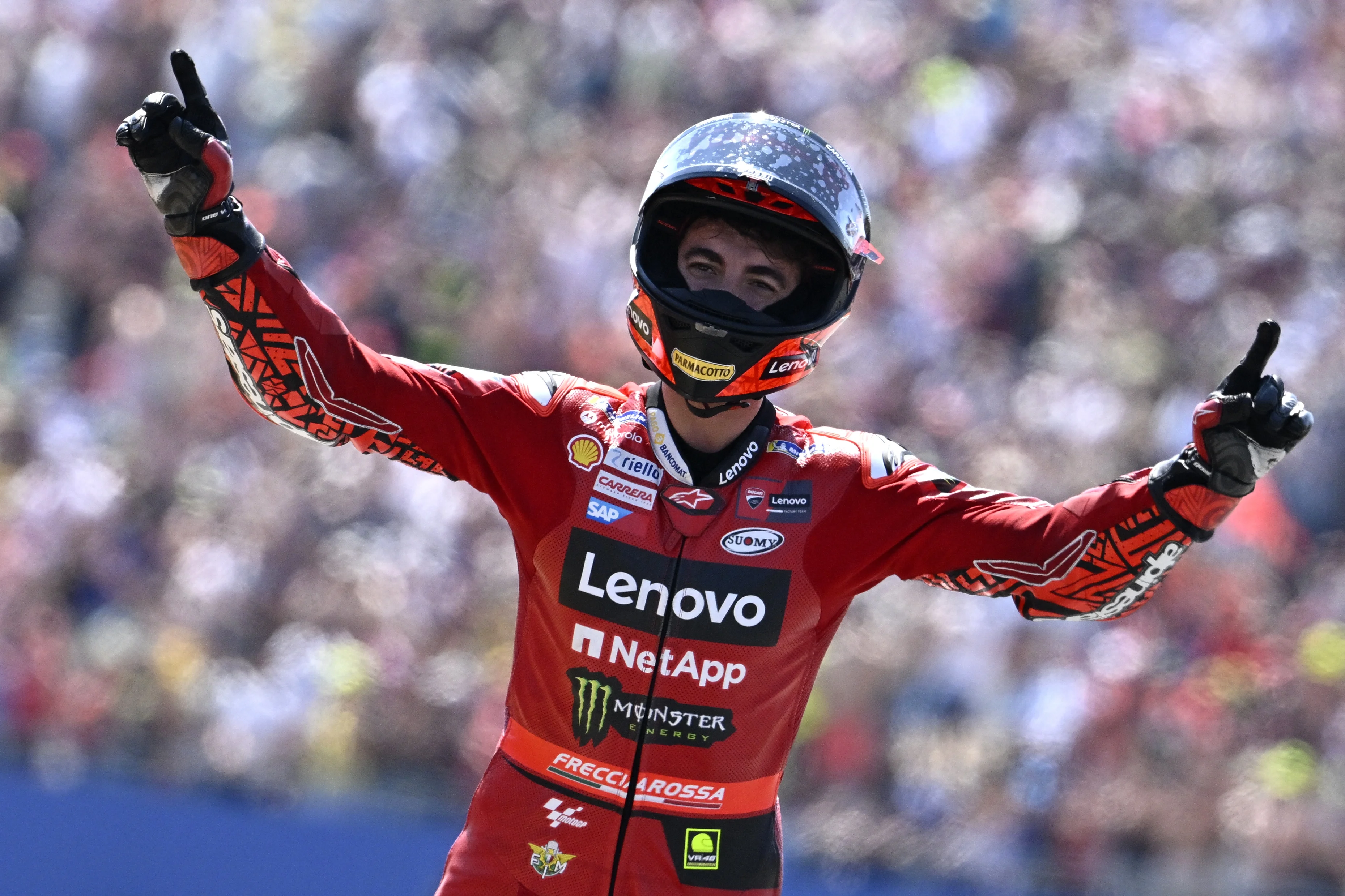 Superieure zege van wereldkampioen Bagnaia in TT van Assen