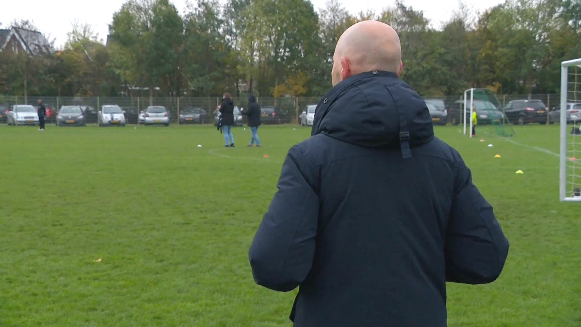 Scheidsrechter is er na al het geweld op het veld klaar mee: 'Mijn grens is bereikt'