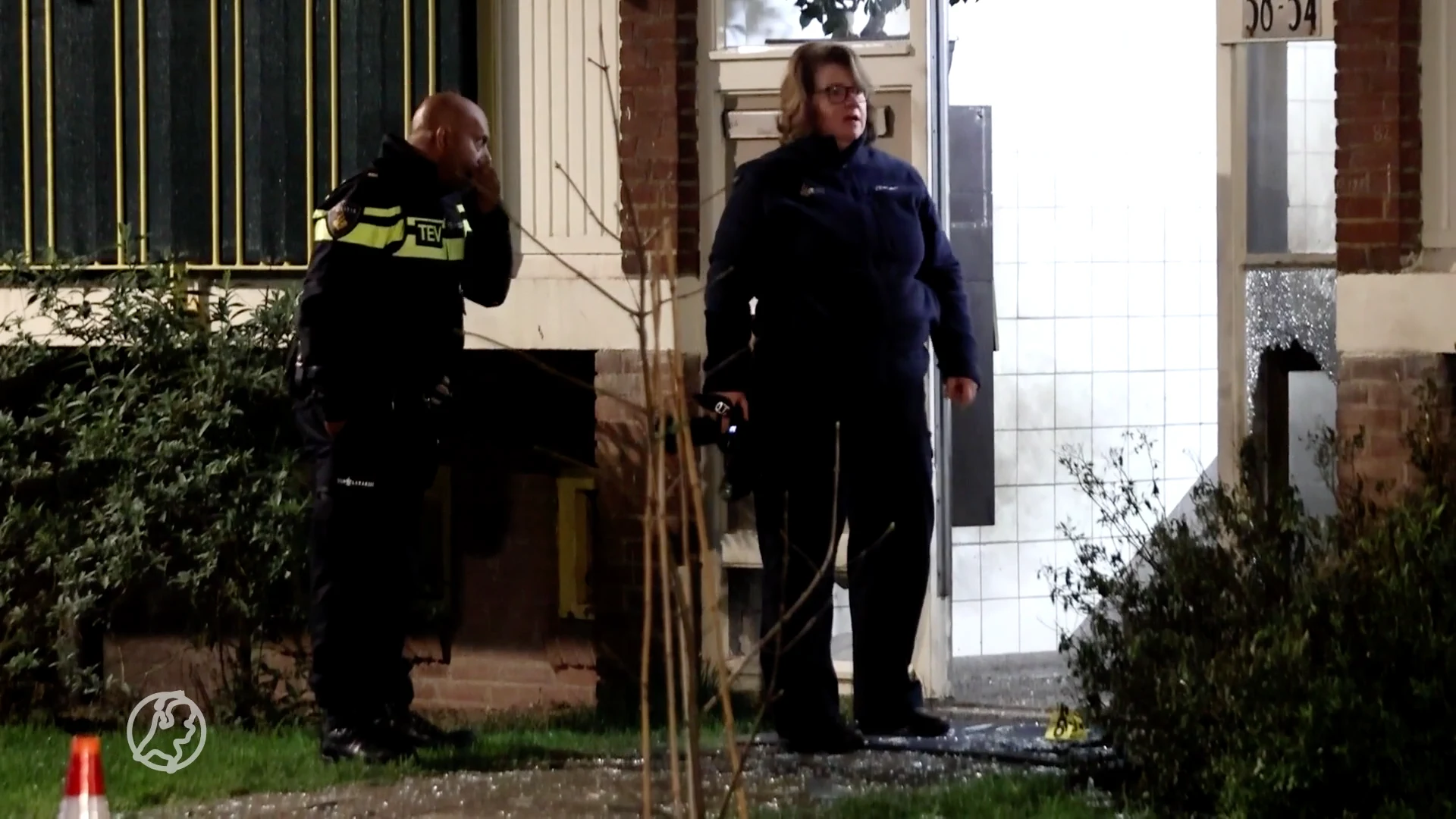 Veel schade aan portiekflat na zware explosie in Den Haag