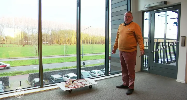 Meerdere doneeracties gestart voor 'Opa K'NEX' die bestolen werd: 'Zo lief!'