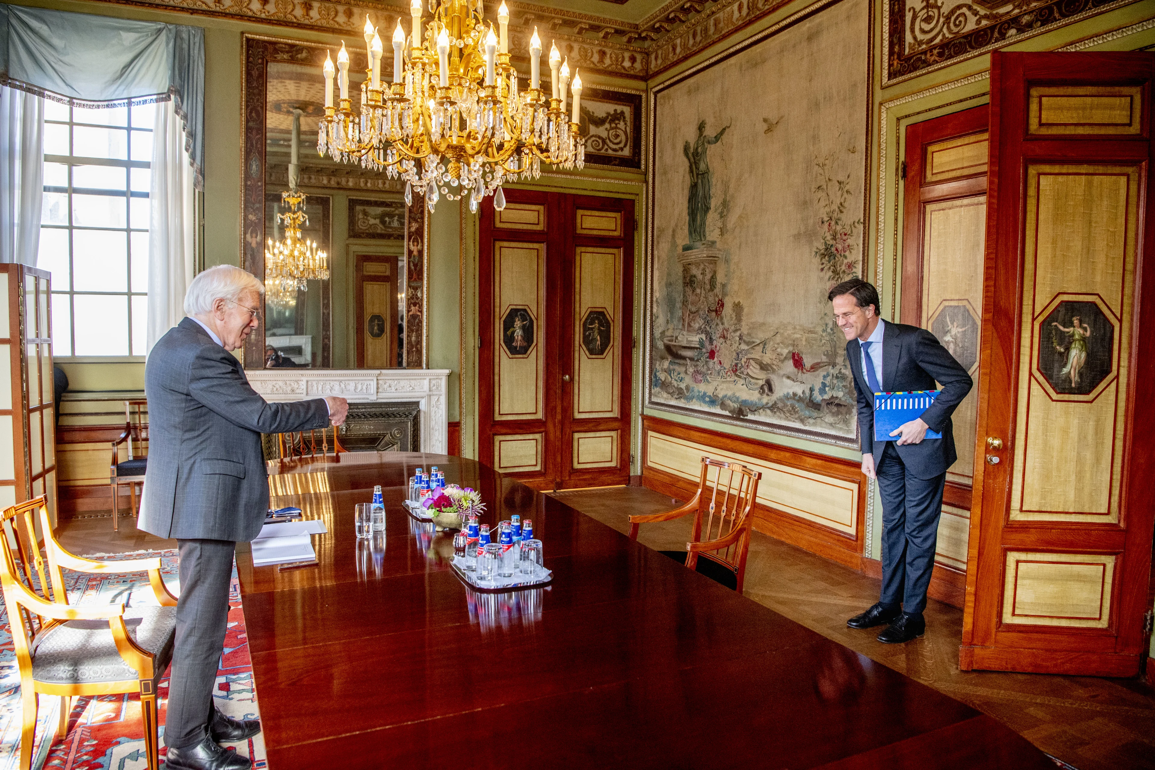 Partijleiders volgende week weer langs bij informateur Tjeenk Willink