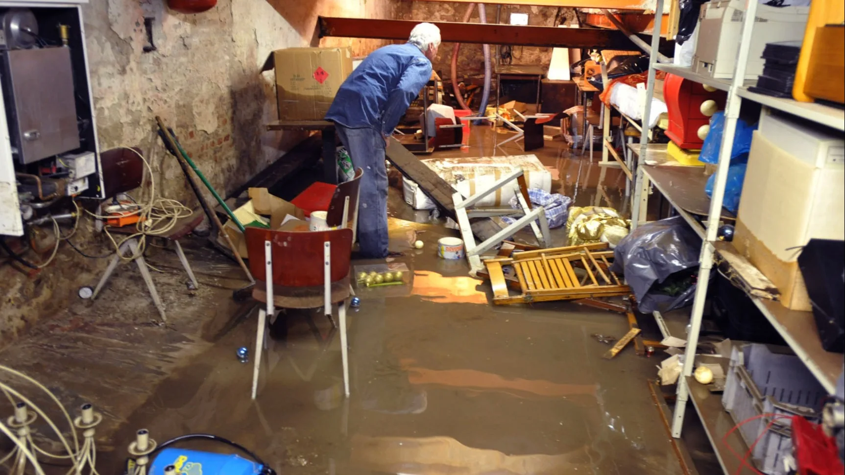 Heb jij ook een lekkage? Hoos aan werk voor loodgieters door recordnat januari