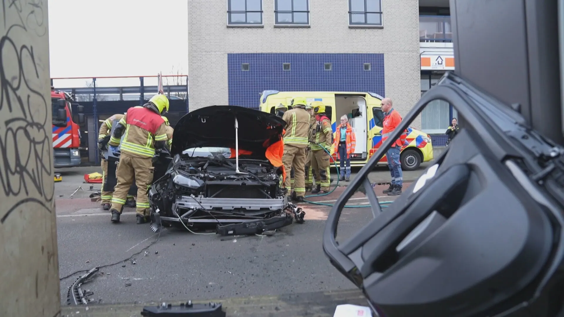 Achtervolging eindigt in ravage en crash in Rotterdam