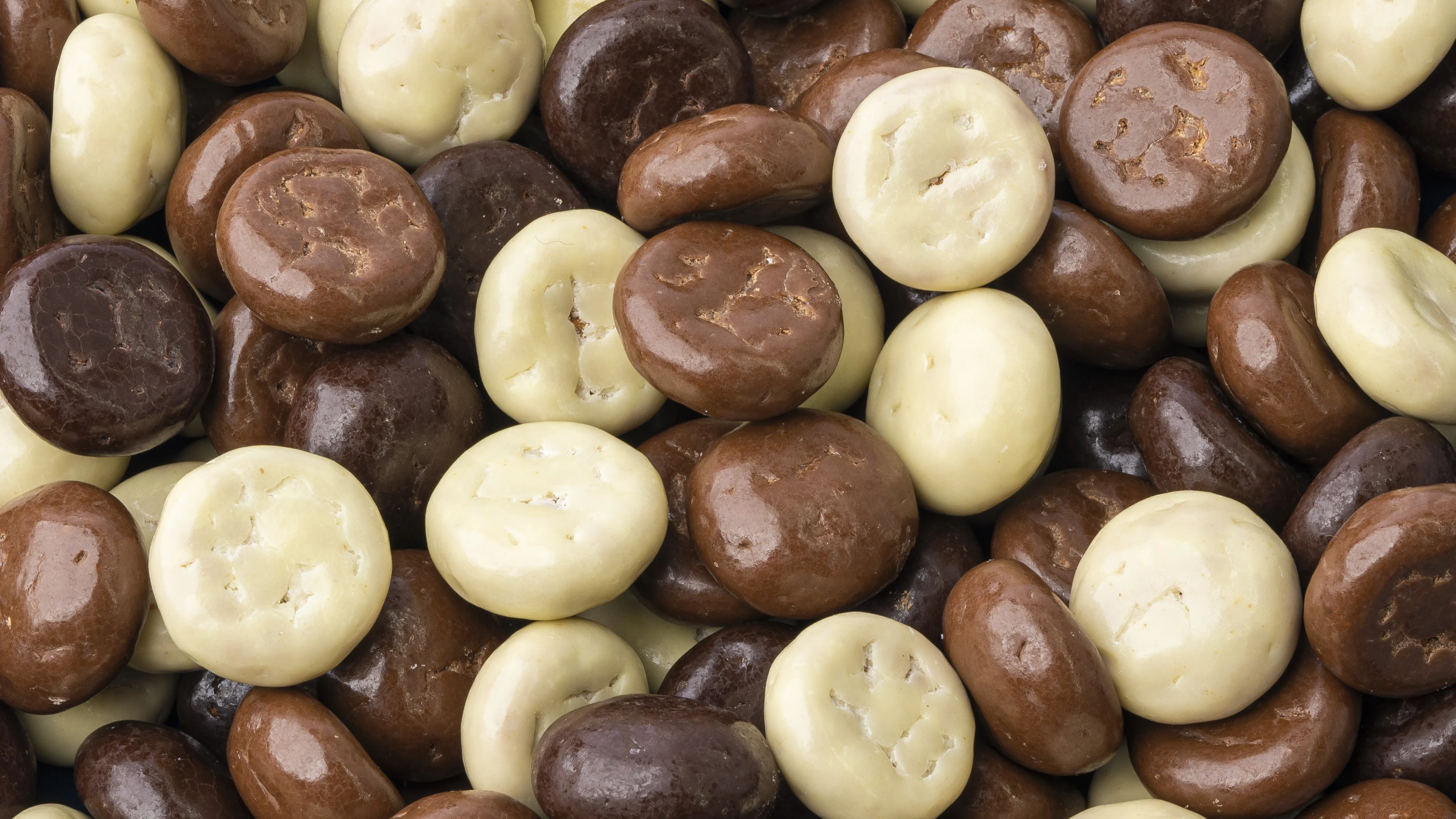 Steeds meer overgewicht in Nederland: kunnen we snoepgoed in december wel weerstaan?