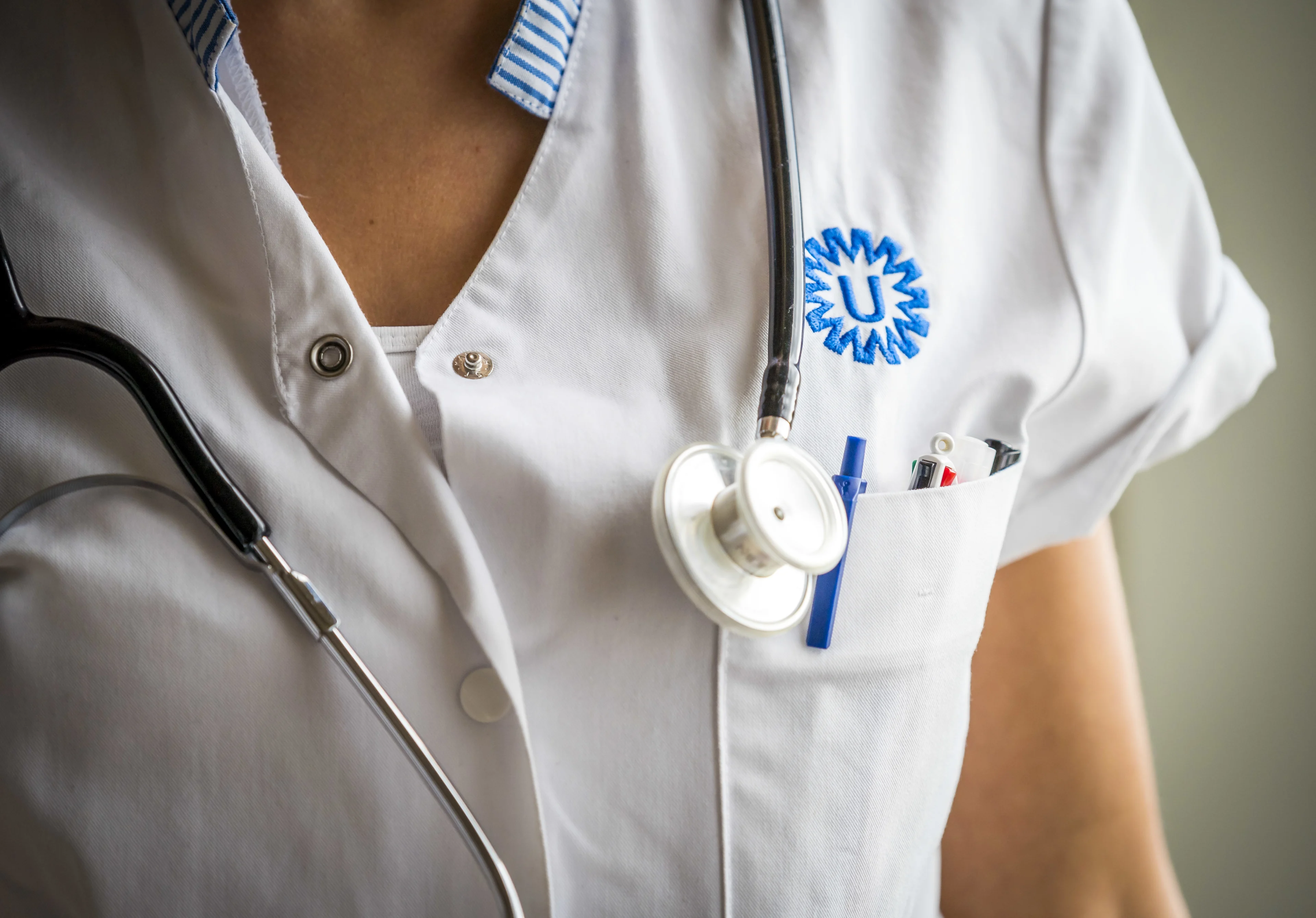 Recordaantal eerstejaars in hbo, flink meer animo voor opleiding tot verpleegkundige