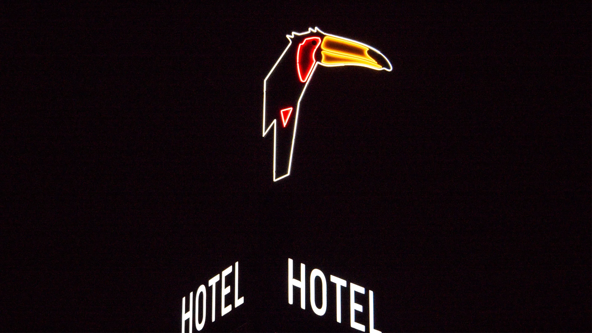 Gasten lappen coronaregels aan de laars tijdens feestje in Van der Valk-hotel Tiel