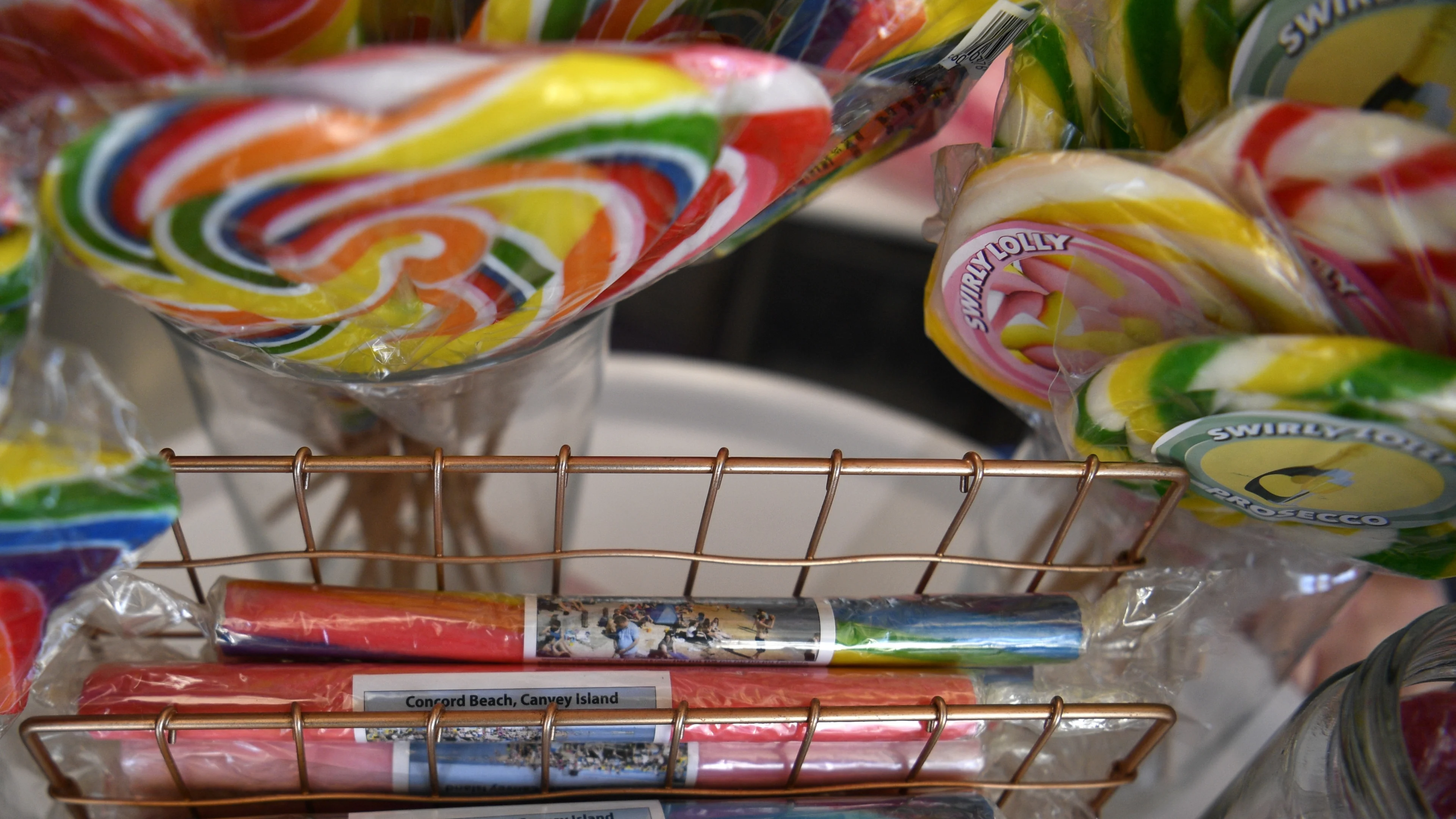 Ludieke festivalactie Jumbo Oisterwijk zorgt voor ophef: 'Lollies likken beter dan kaakschaatsen'